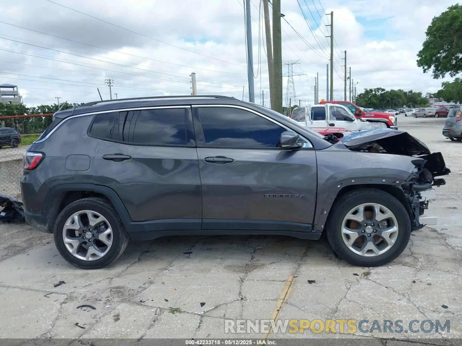 14 fotografías del automóvil dañado 3C4NJCCB9MT573621 JEEP COMPASS 2021