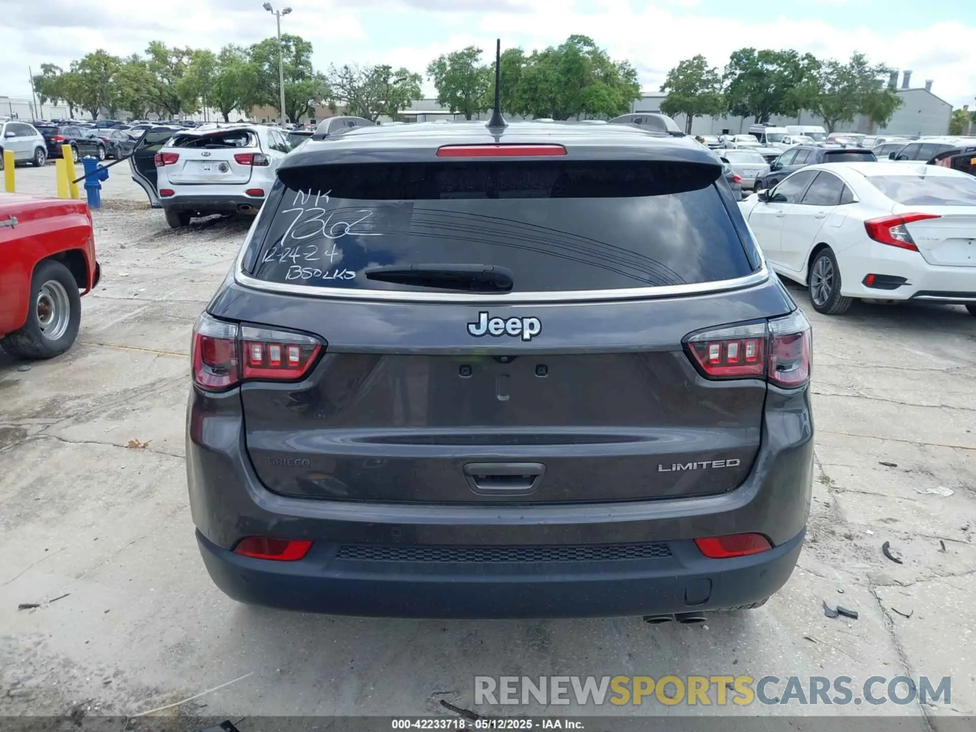17 fotografías del automóvil dañado 3C4NJCCB9MT573621 JEEP COMPASS 2021