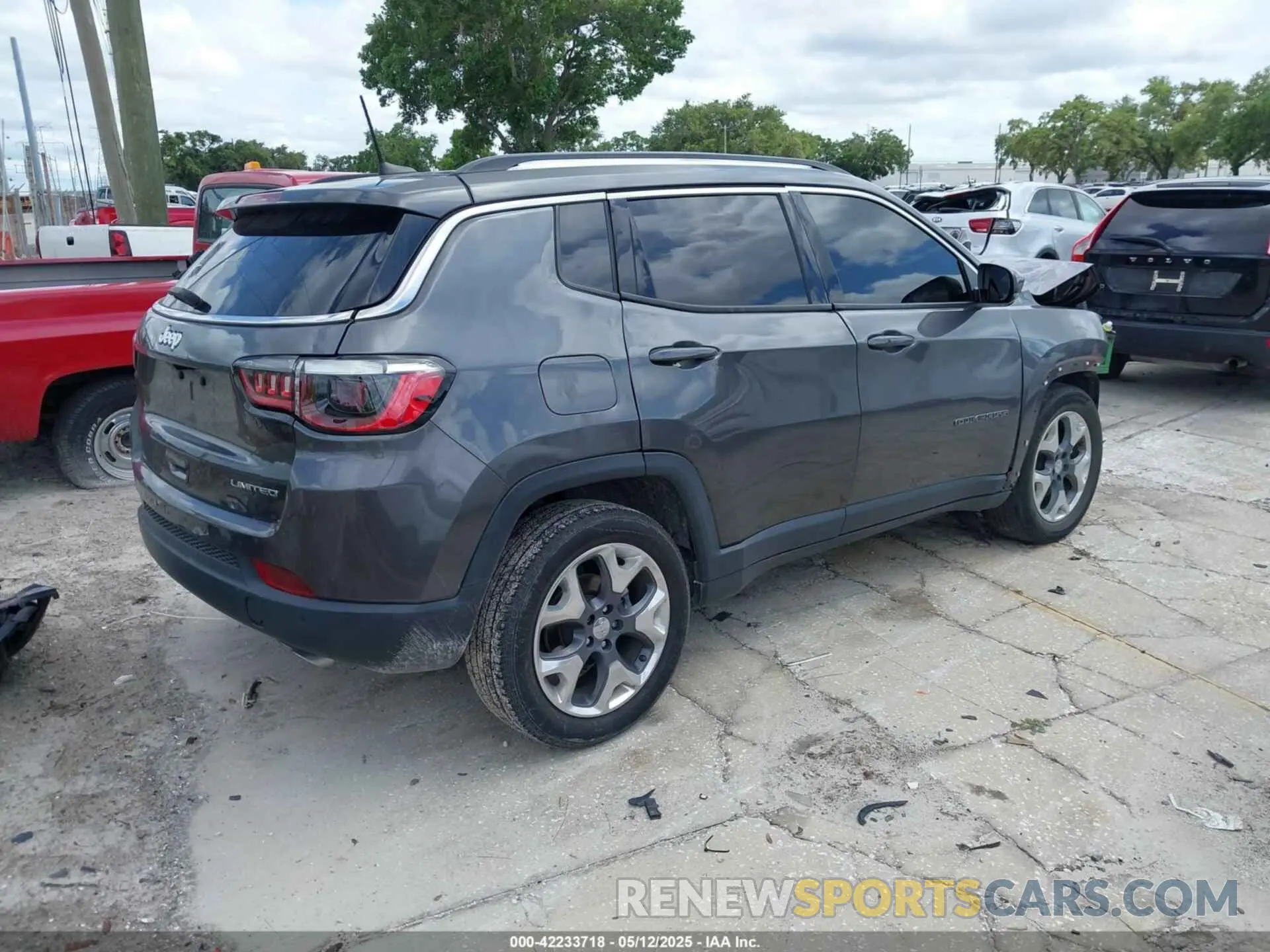 4 fotografías del automóvil dañado 3C4NJCCB9MT573621 JEEP COMPASS 2021