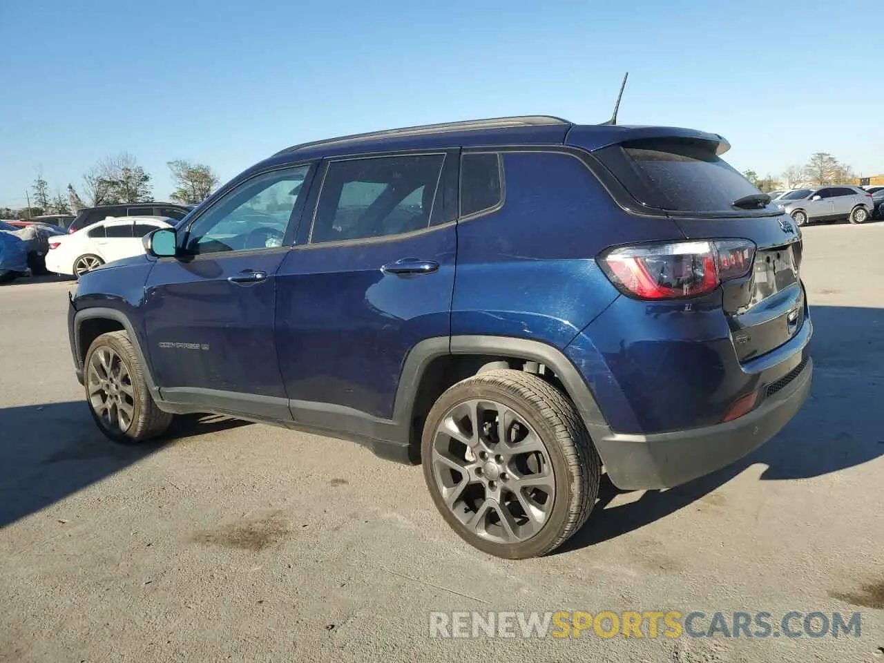 2 fotografías del automóvil dañado 3C4NJCEB2MT604012 JEEP COMPASS 2021
