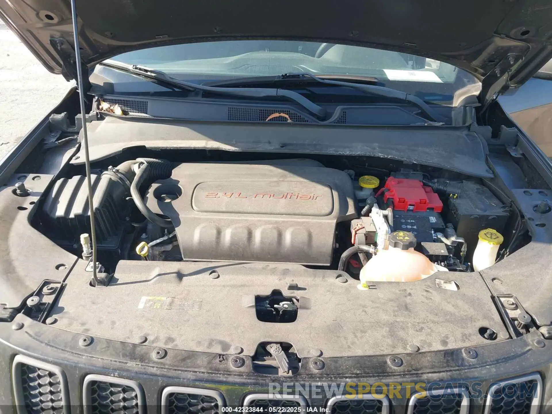 10 fotografías del automóvil dañado 3C4NJCEB4MT564077 JEEP COMPASS 2021