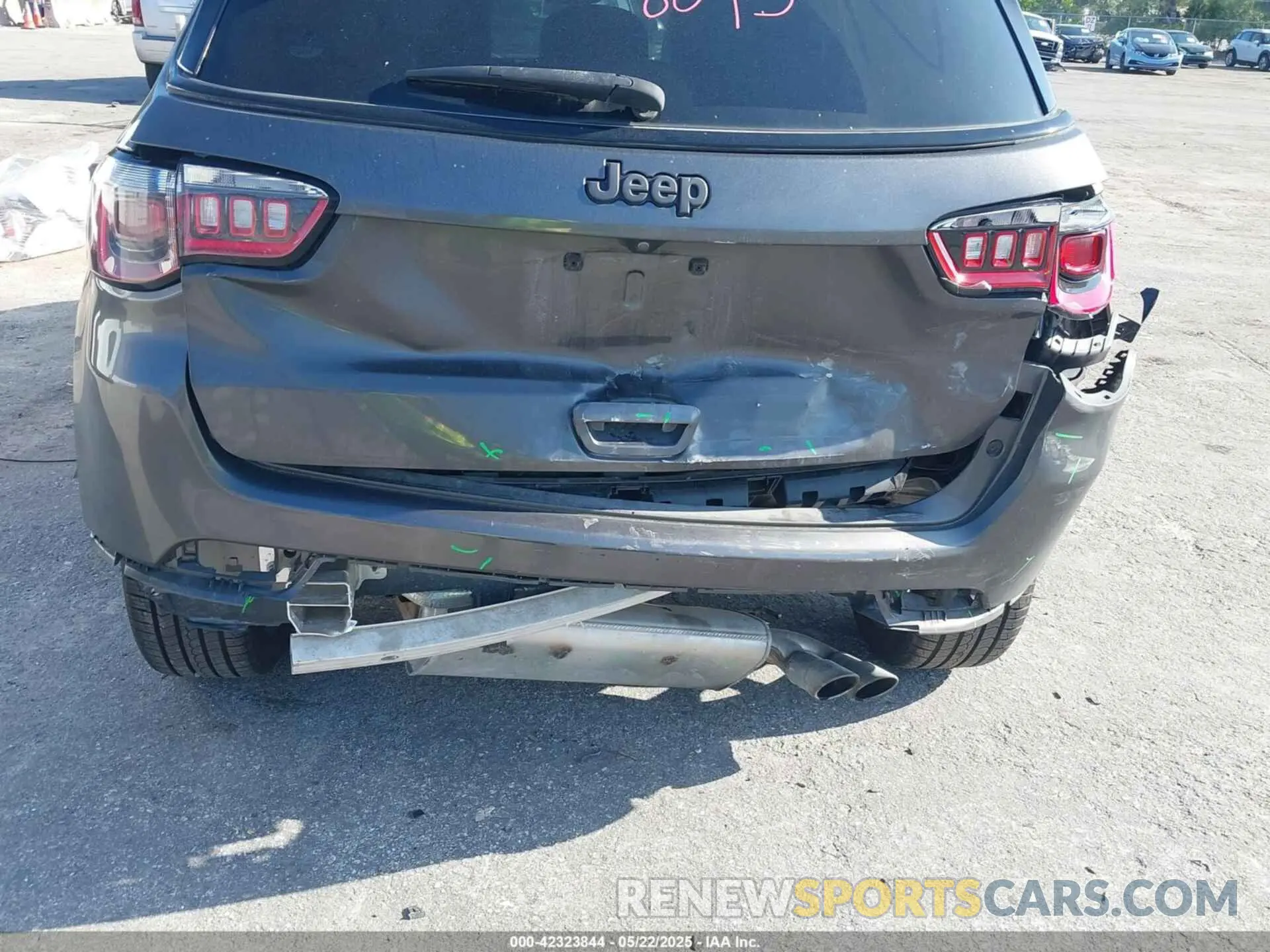 6 fotografías del automóvil dañado 3C4NJCEB4MT564077 JEEP COMPASS 2021