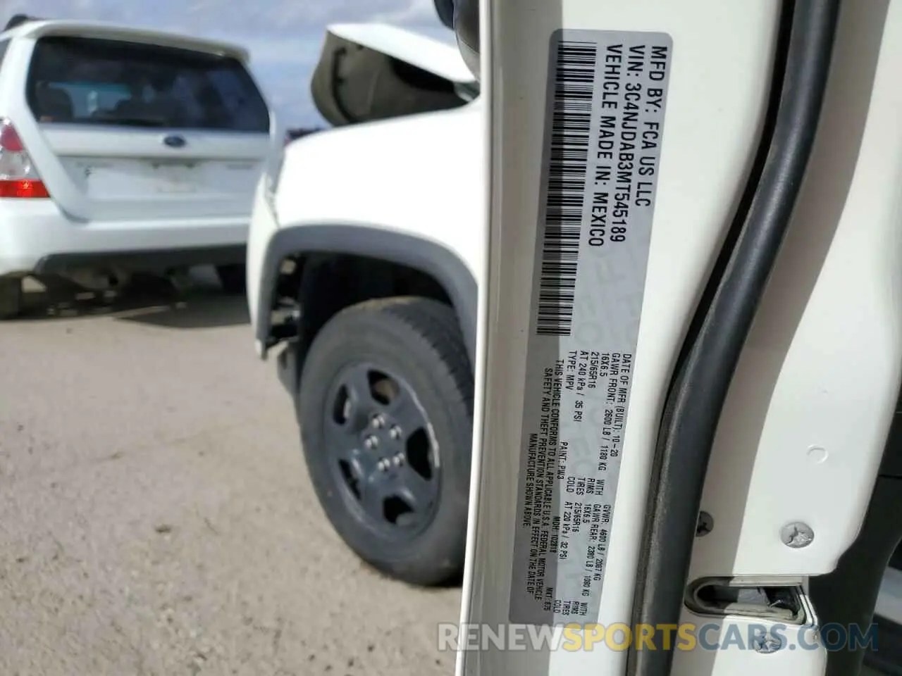 12 fotografías del automóvil dañado 3C4NJDAB3MT545189 JEEP COMPASS 2021