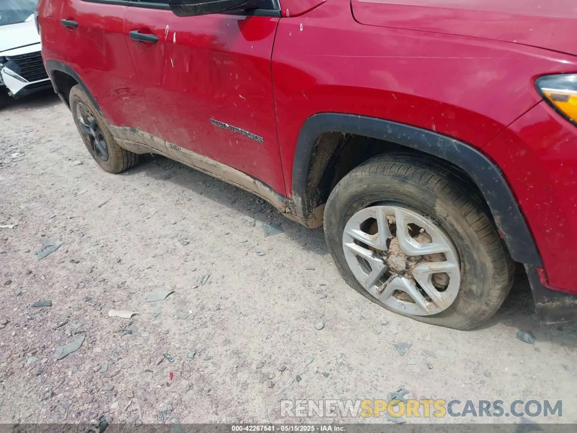 16 fotografías del automóvil dañado 3C4NJDAB6MT525308 JEEP COMPASS 2021