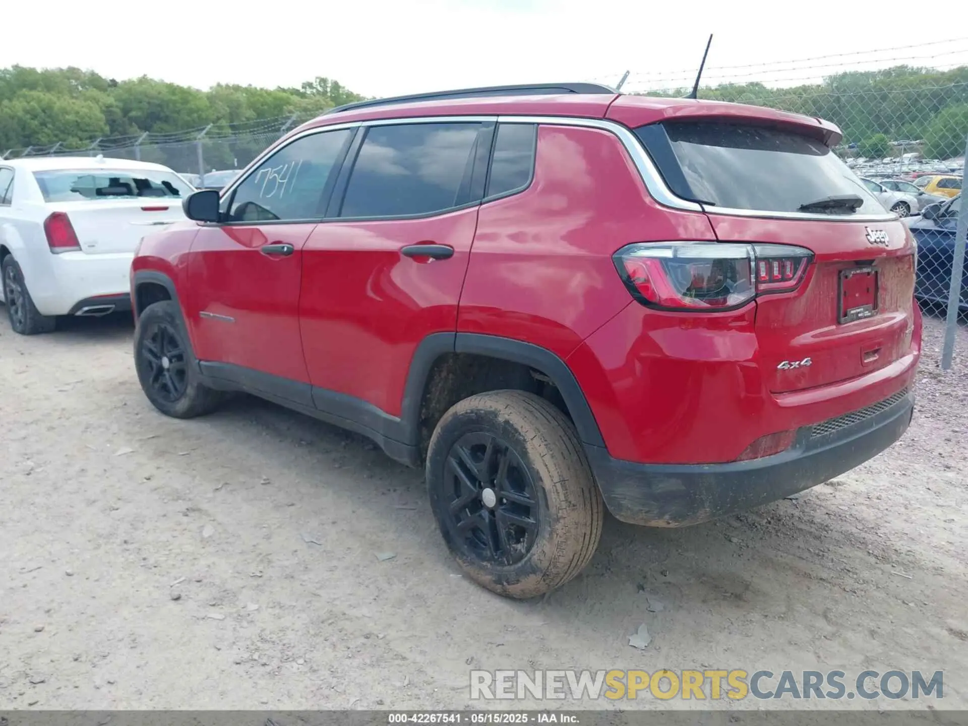 3 fotografías del automóvil dañado 3C4NJDAB6MT525308 JEEP COMPASS 2021
