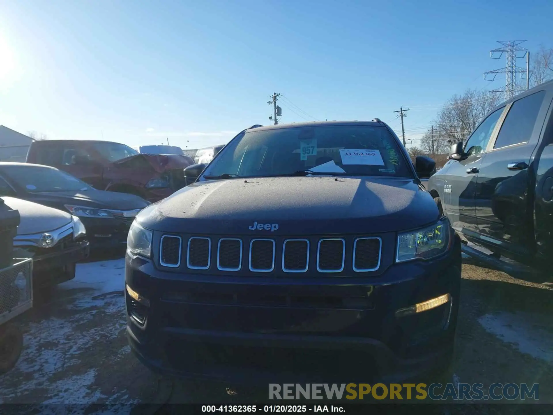 13 fotografías del automóvil dañado 3C4NJDAB6MT583886 JEEP COMPASS 2021