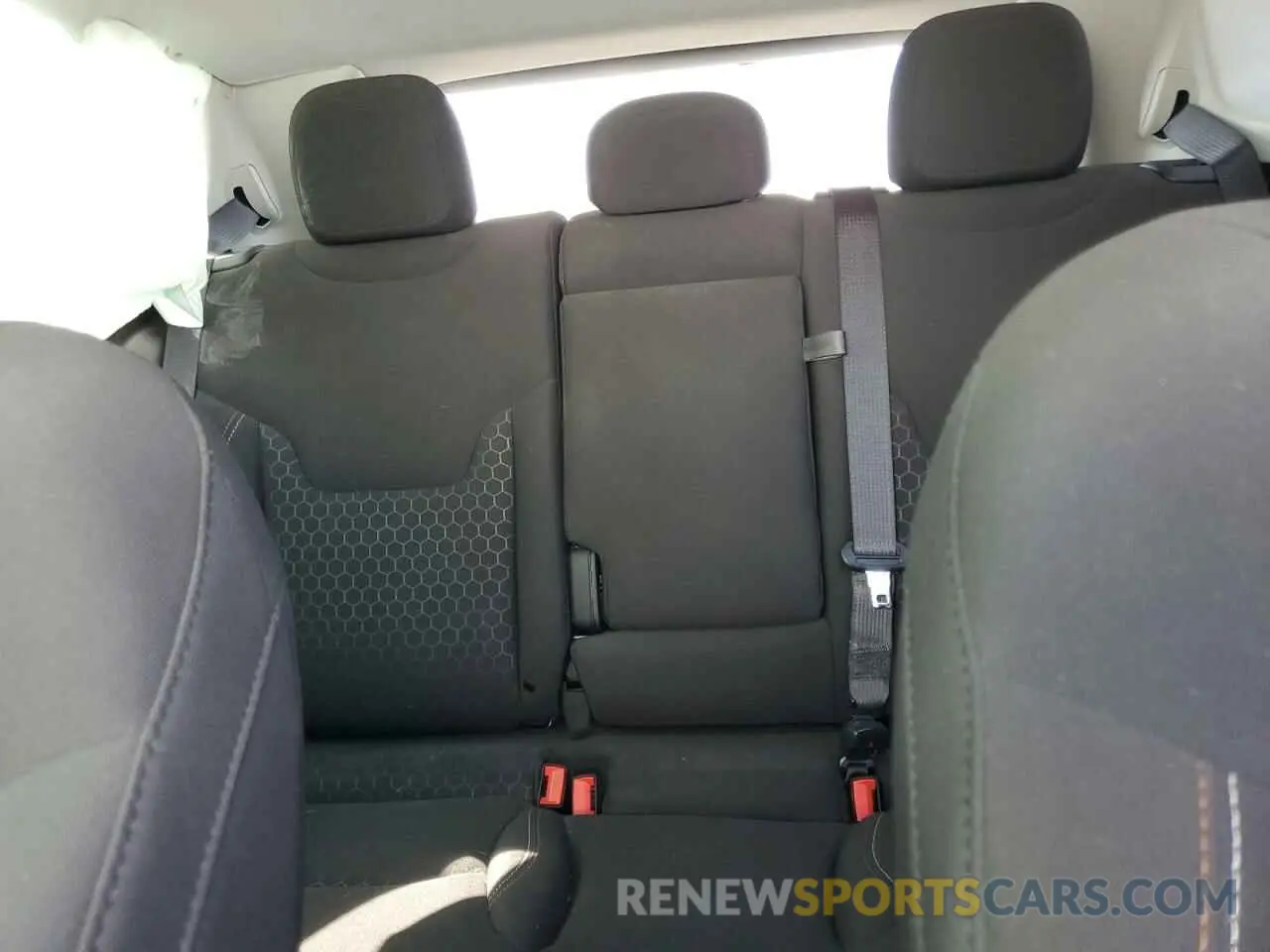10 fotografías del automóvil dañado 3C4NJDAB8MT512950 JEEP COMPASS 2021