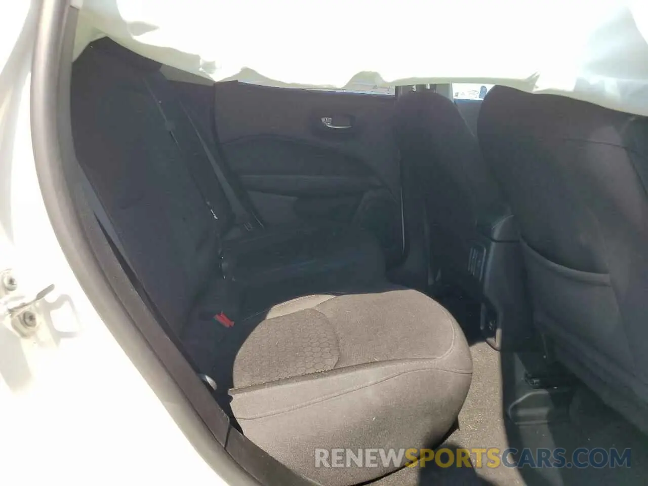 11 fotografías del automóvil dañado 3C4NJDAB8MT512950 JEEP COMPASS 2021