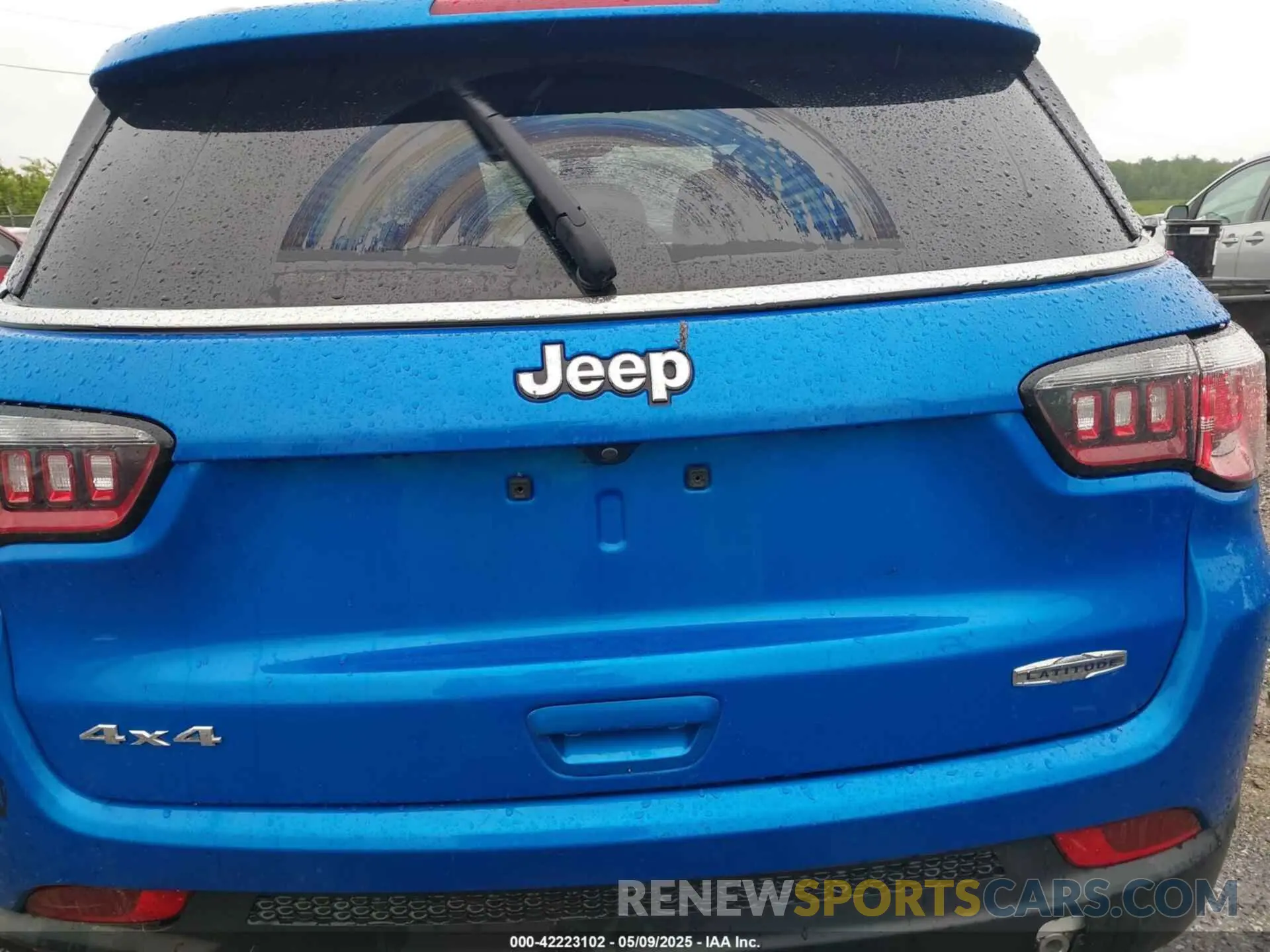 12 fotografías del automóvil dañado 3C4NJDBB0MT570078 JEEP COMPASS 2021