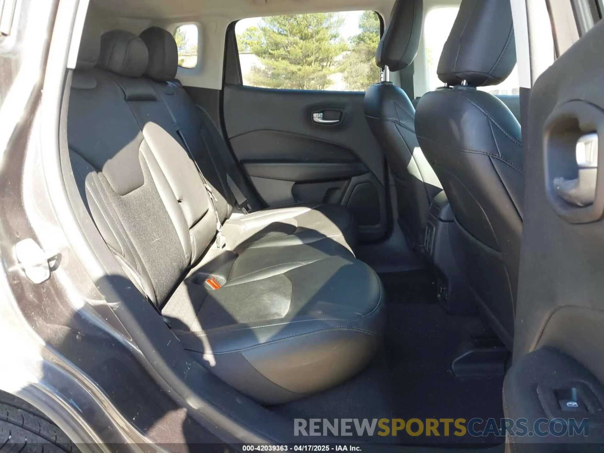 8 fotografías del automóvil dañado 3C4NJDBB1MT554391 JEEP COMPASS 2021