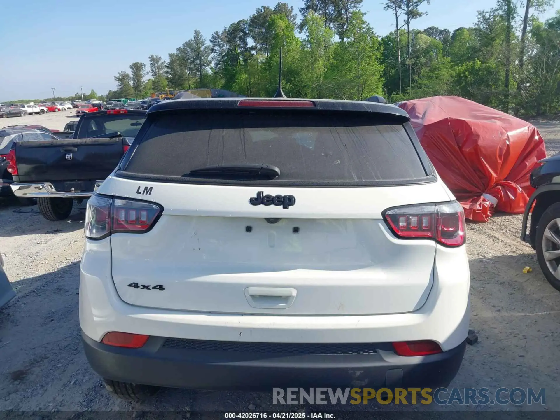 16 fotografías del automóvil dañado 3C4NJDBB2MT596181 JEEP COMPASS 2021