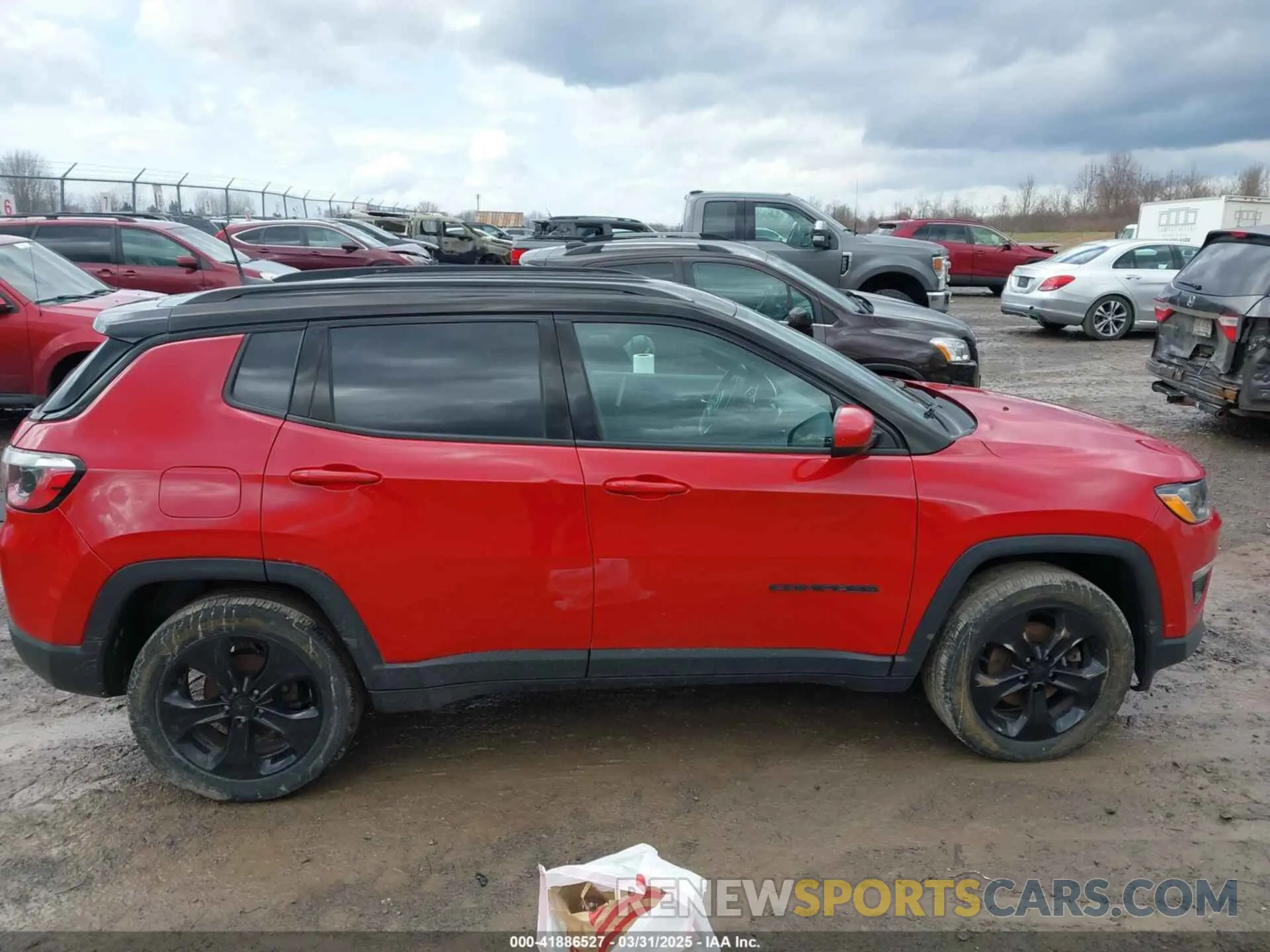 13 fotografías del automóvil dañado 3C4NJDBB3MT504477 JEEP COMPASS 2021