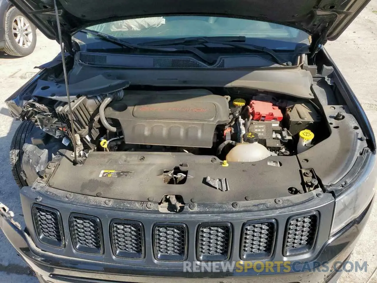 12 fotografías del automóvil dañado 3C4NJDBB4MT566129 JEEP COMPASS 2021