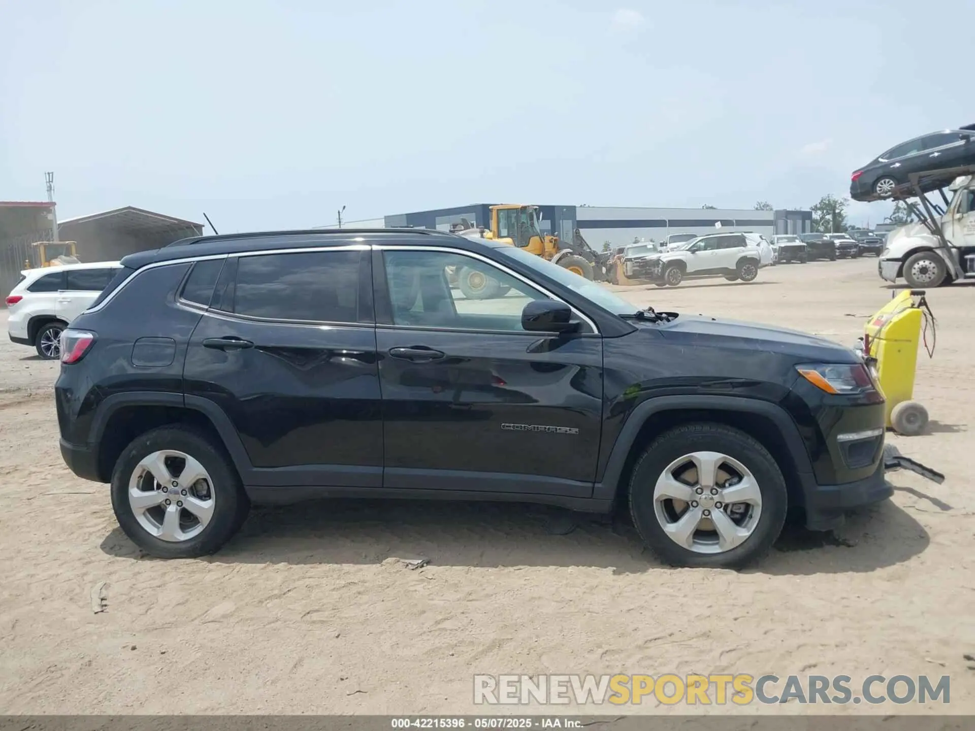 14 fotografías del automóvil dañado 3C4NJDBB4MT593072 JEEP COMPASS 2021