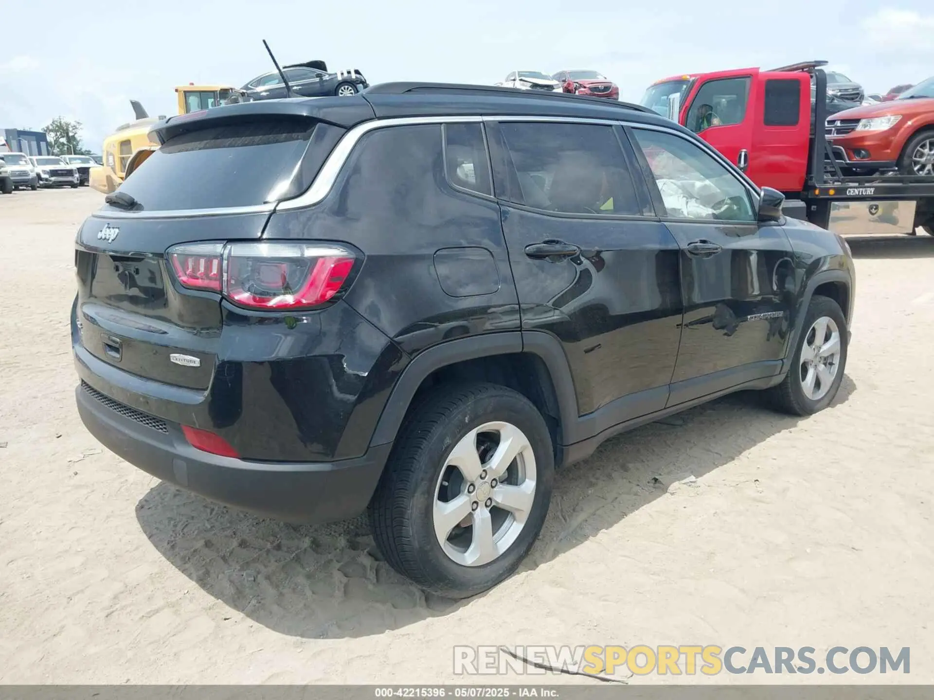 4 fotografías del automóvil dañado 3C4NJDBB4MT593072 JEEP COMPASS 2021