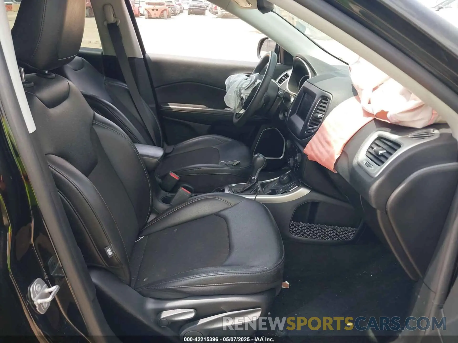 5 fotografías del automóvil dañado 3C4NJDBB4MT593072 JEEP COMPASS 2021