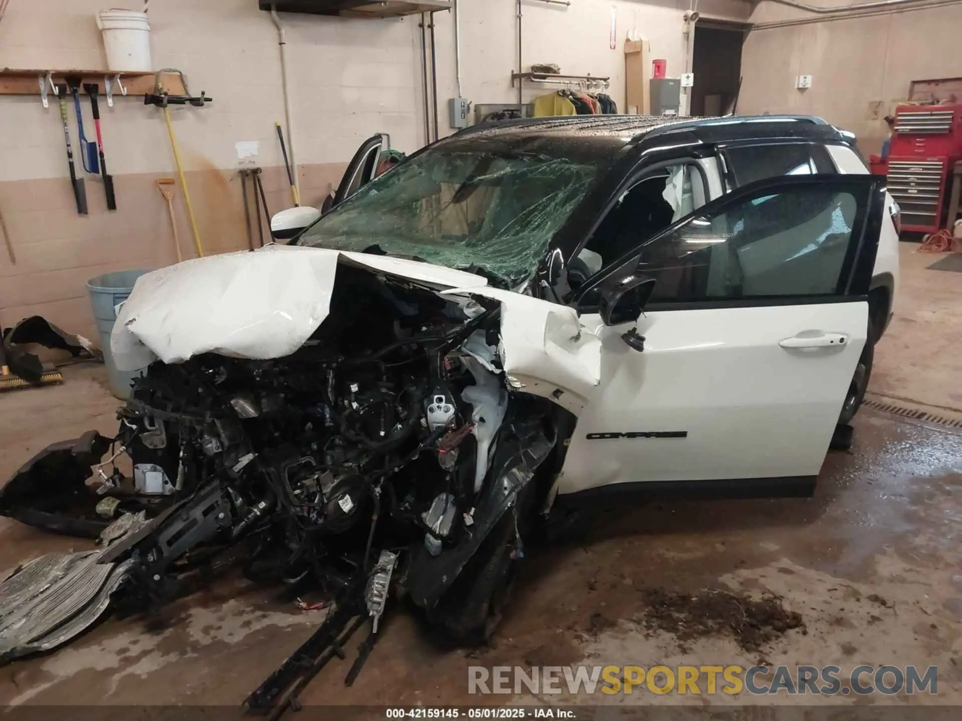 2 fotografías del automóvil dañado 3C4NJDBB8MT530881 JEEP COMPASS 2021