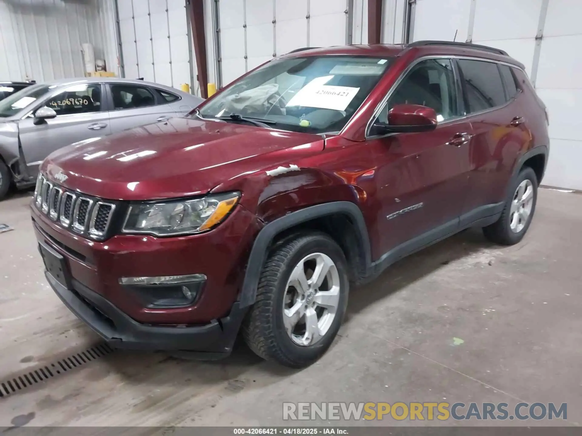 2 fotografías del automóvil dañado 3C4NJDBB8MT547261 JEEP COMPASS 2021