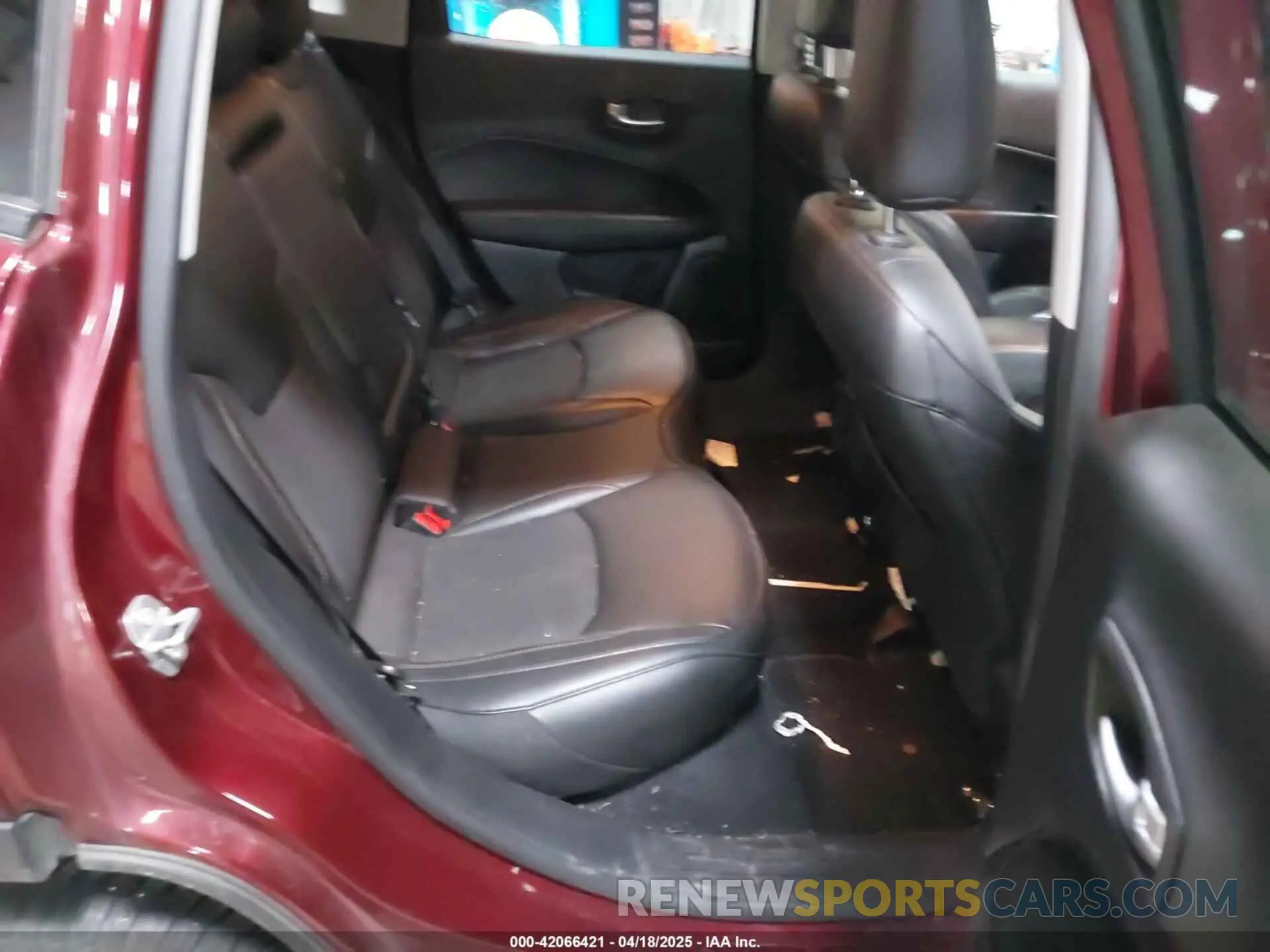 8 fotografías del automóvil dañado 3C4NJDBB8MT547261 JEEP COMPASS 2021