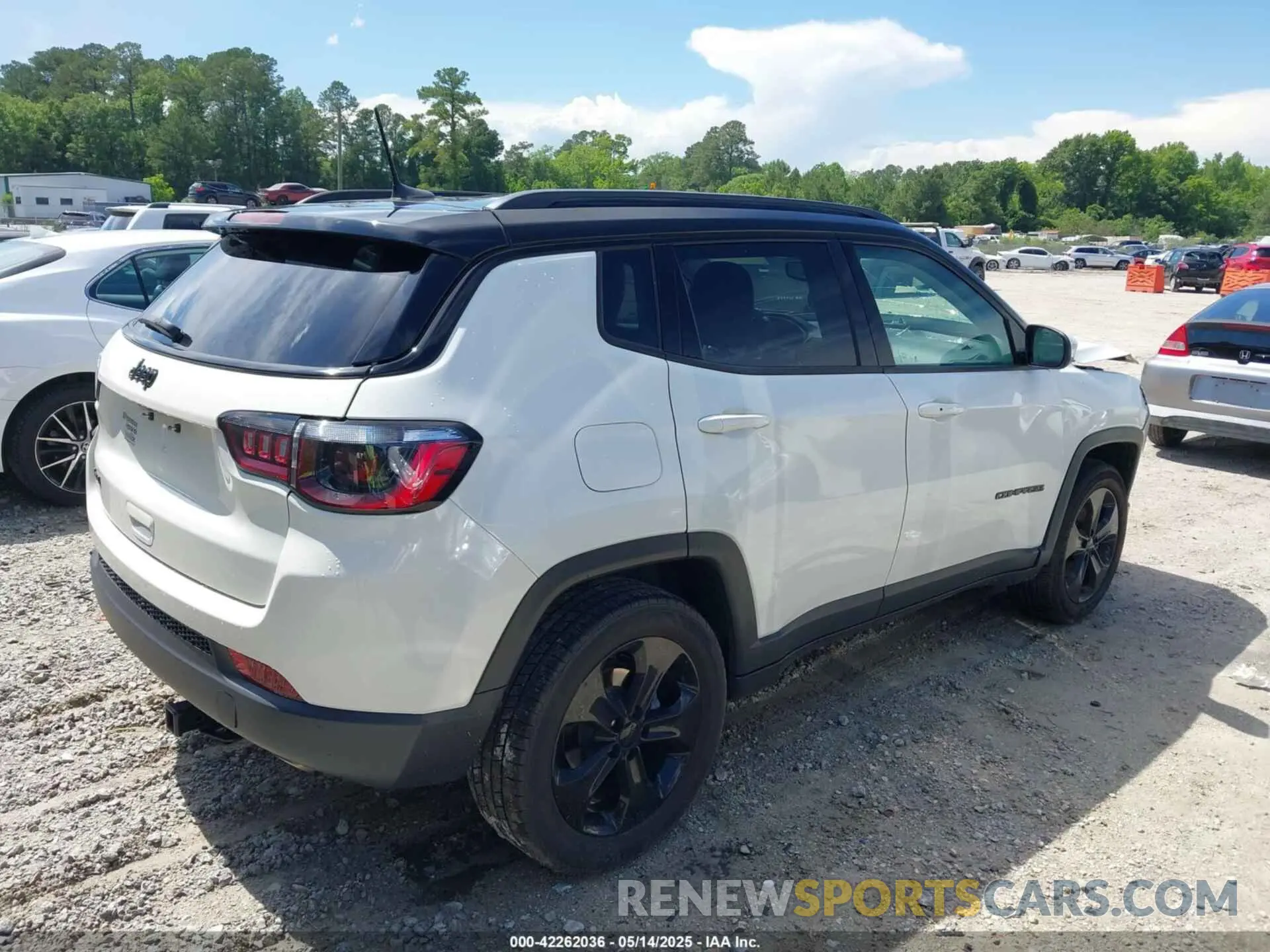 4 fotografías del automóvil dañado 3C4NJDBB8MT555358 JEEP COMPASS 2021