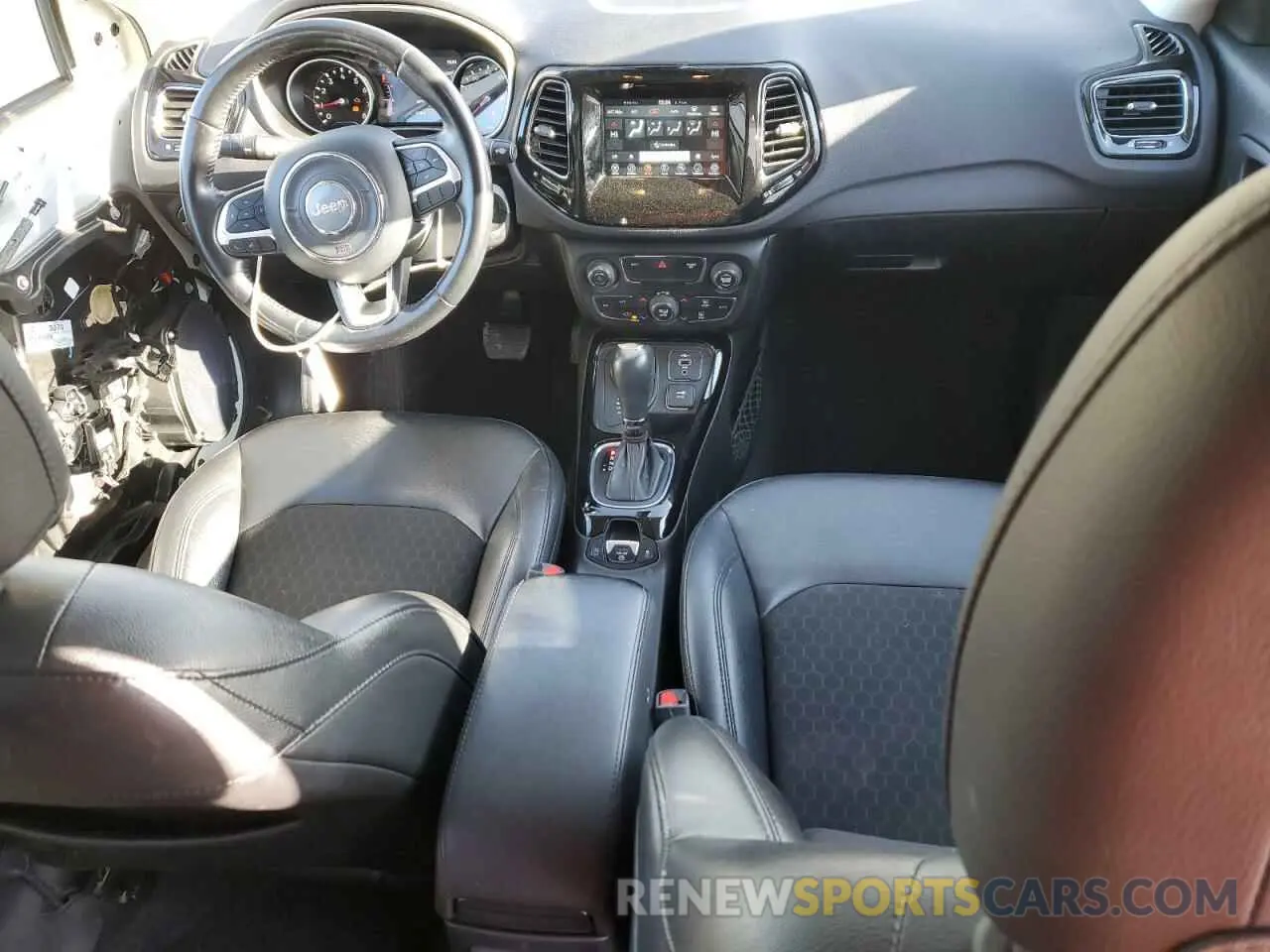 8 fotografías del automóvil dañado 3C4NJDBB9MT536656 JEEP COMPASS 2021