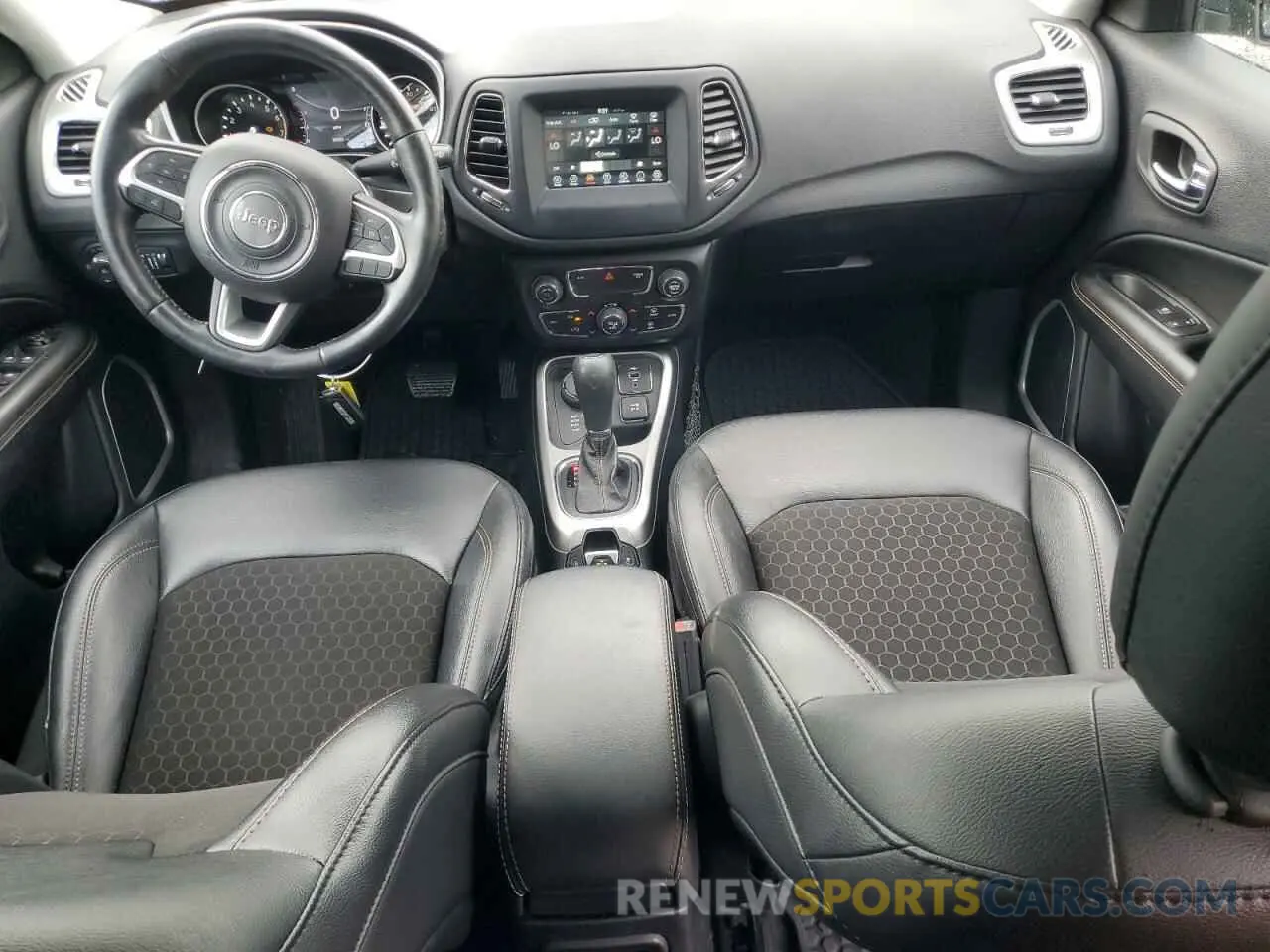 8 fotografías del automóvil dañado 3C4NJDBB9MT547124 JEEP COMPASS 2021