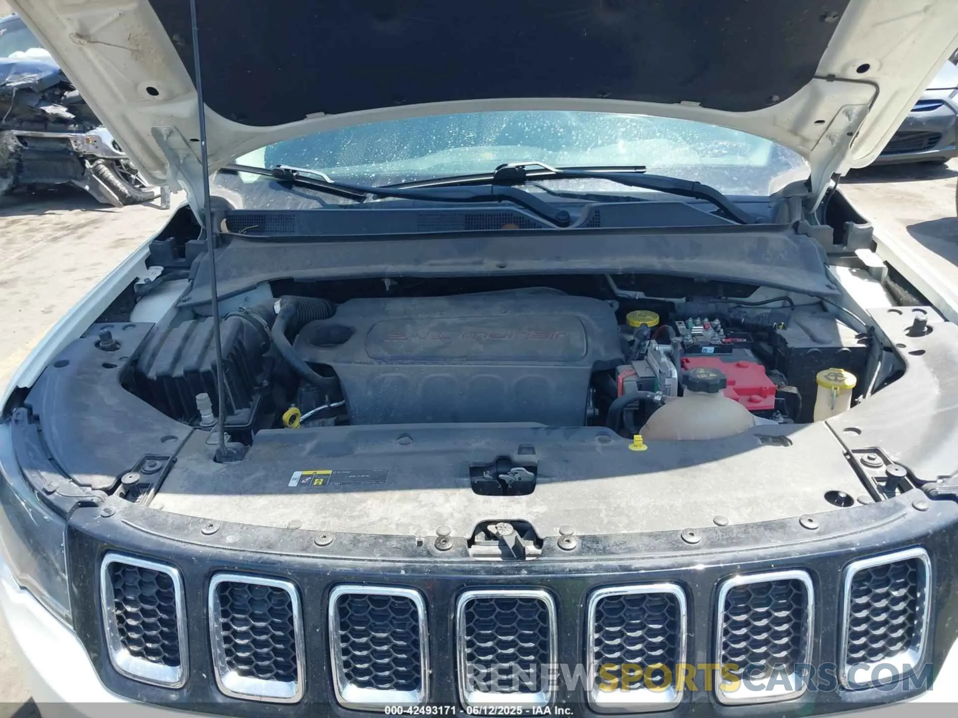 10 fotografías del automóvil dañado 3C4NJDBB9MT560794 JEEP COMPASS 2021