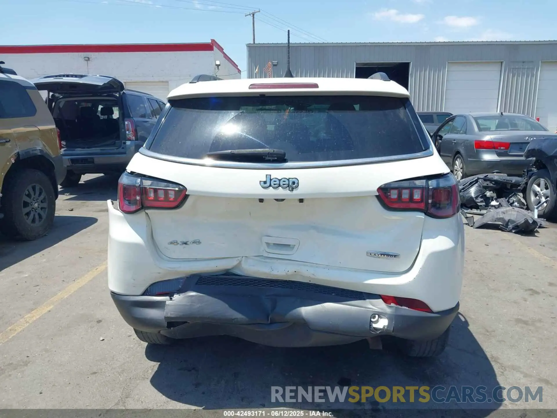 16 fotografías del automóvil dañado 3C4NJDBB9MT560794 JEEP COMPASS 2021