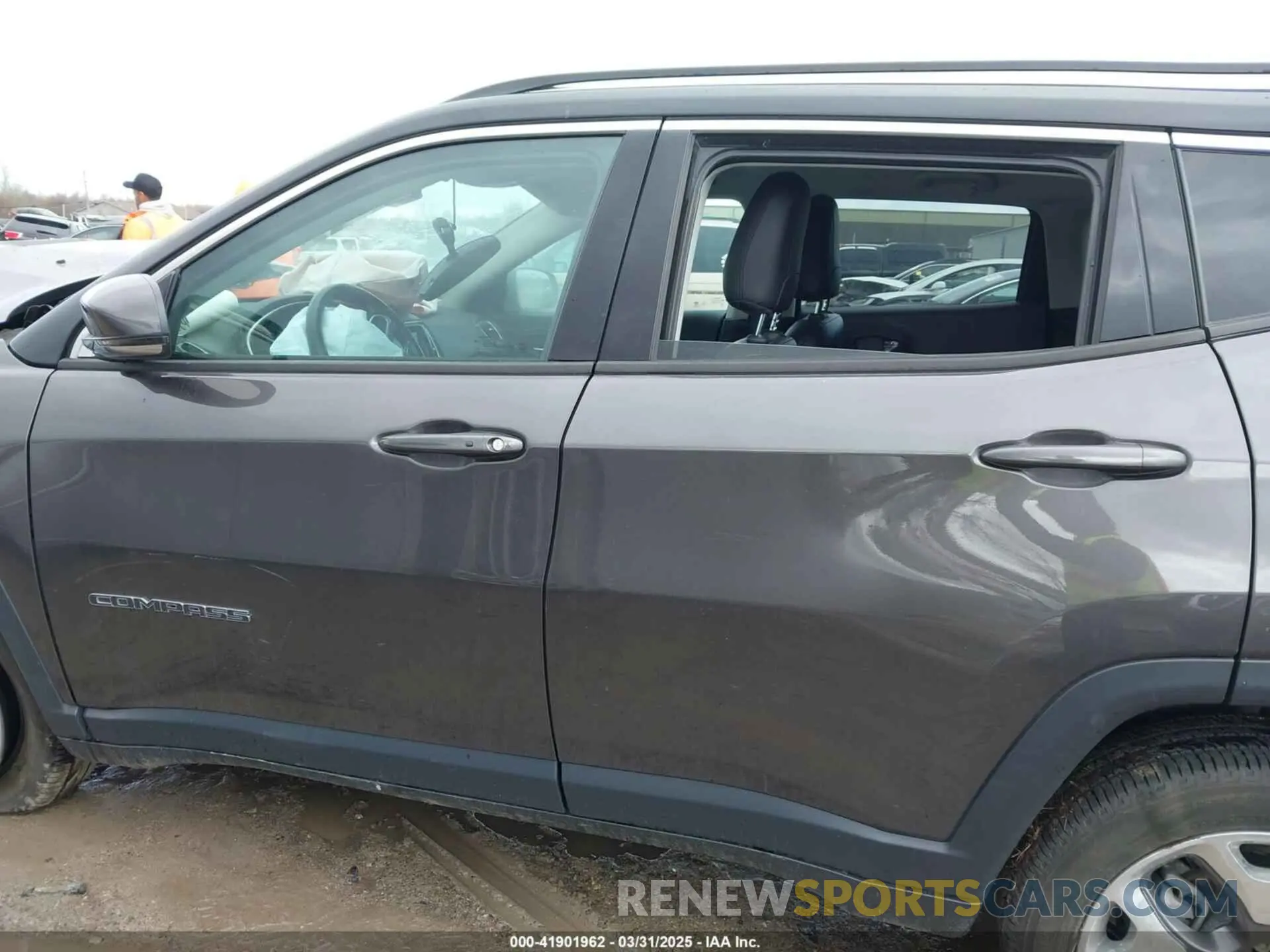 14 fotografías del automóvil dañado 3C4NJDCB2MT576575 JEEP COMPASS 2021