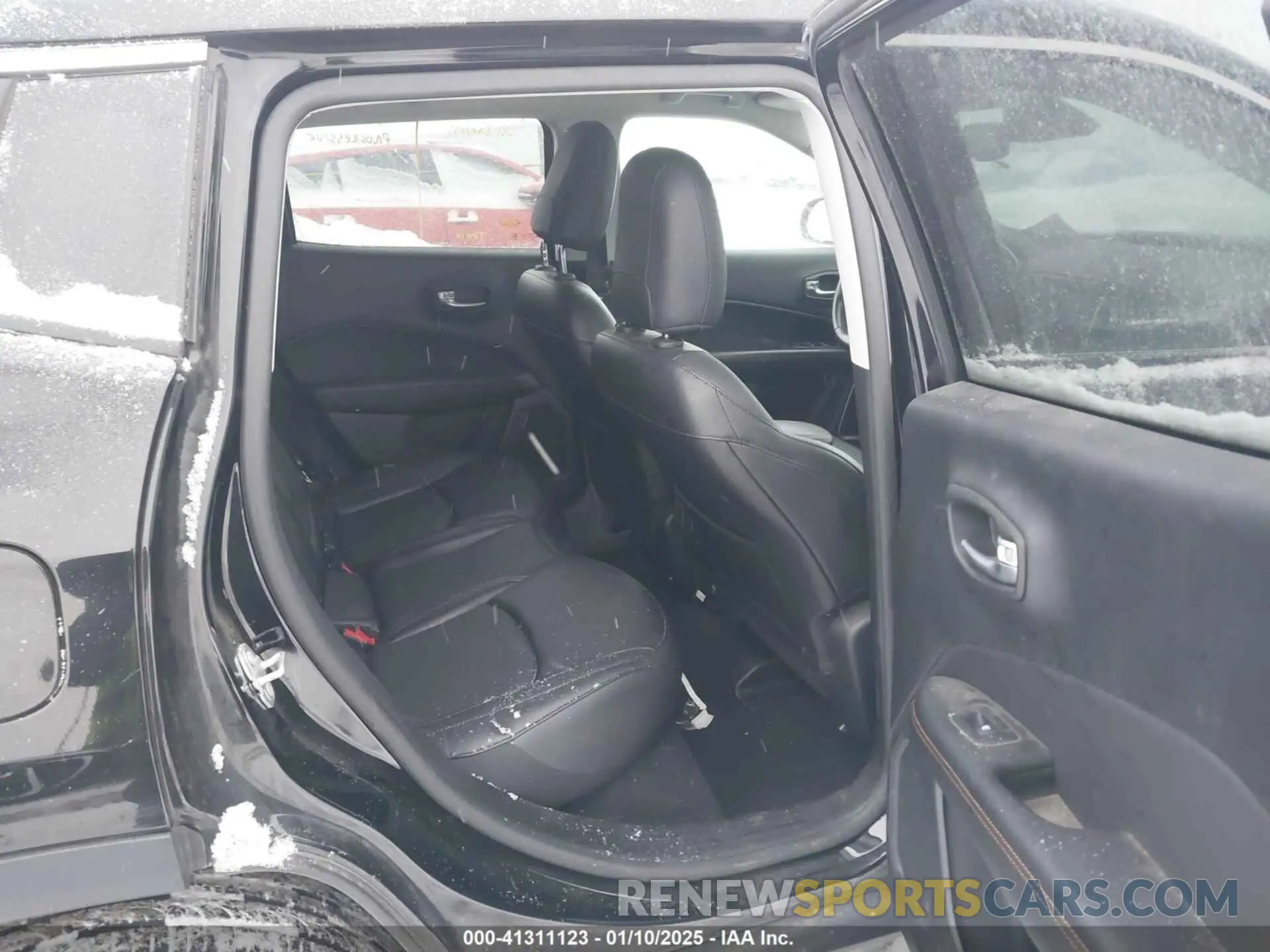 8 fotografías del automóvil dañado 3C4NJDCB3MT550874 JEEP COMPASS 2021