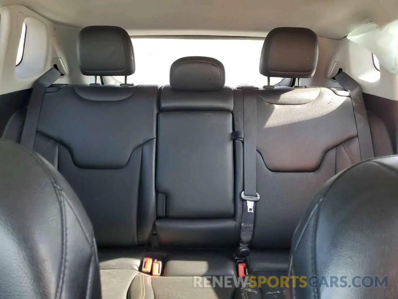 10 fotografías del automóvil dañado 3C4NJDCB4MT556585 JEEP COMPASS 2021