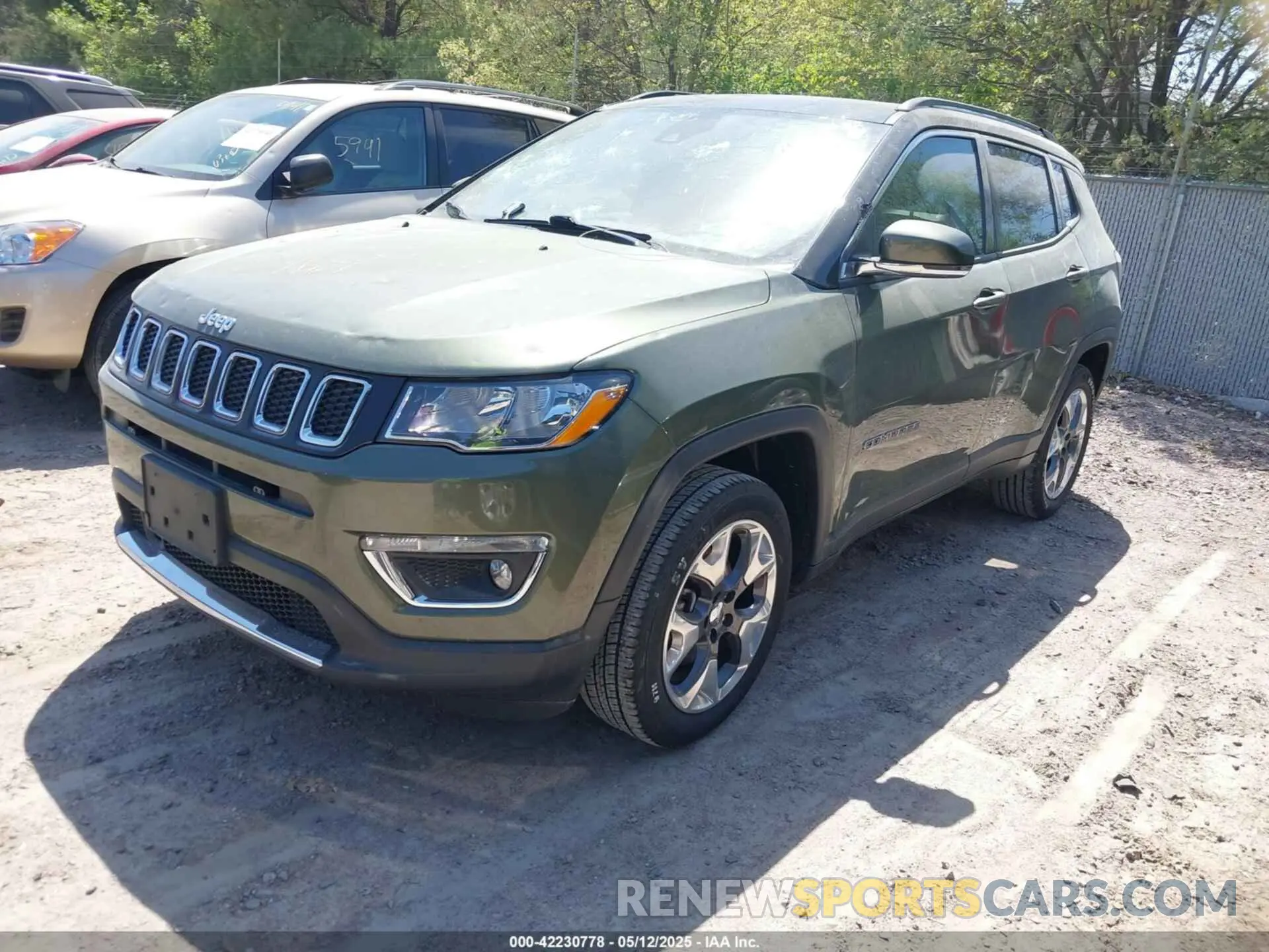 2 fotografías del automóvil dañado 3C4NJDCB4MT599954 JEEP COMPASS 2021