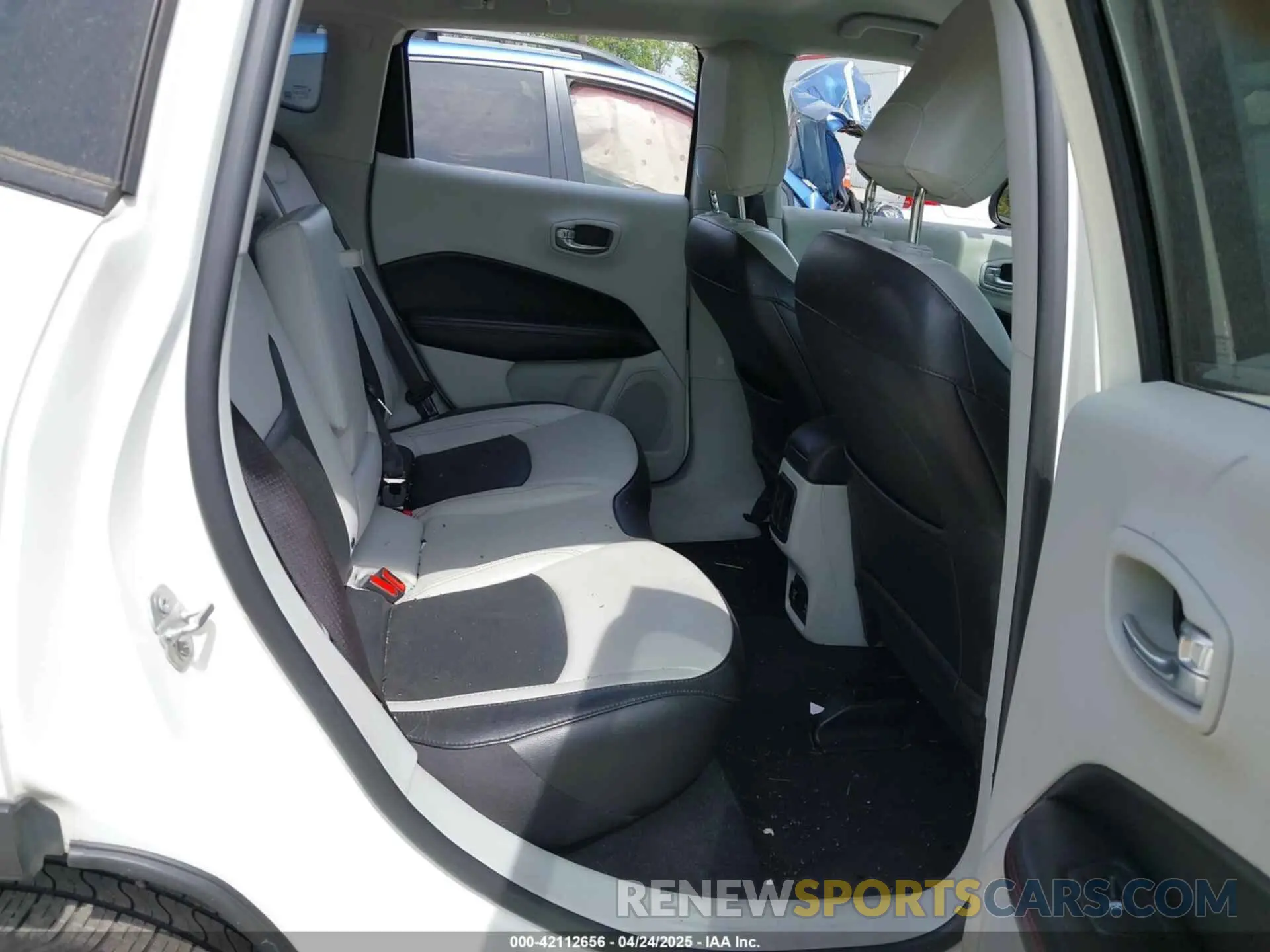 8 fotografías del automóvil dañado 3C4NJDCB5MT588915 JEEP COMPASS 2021