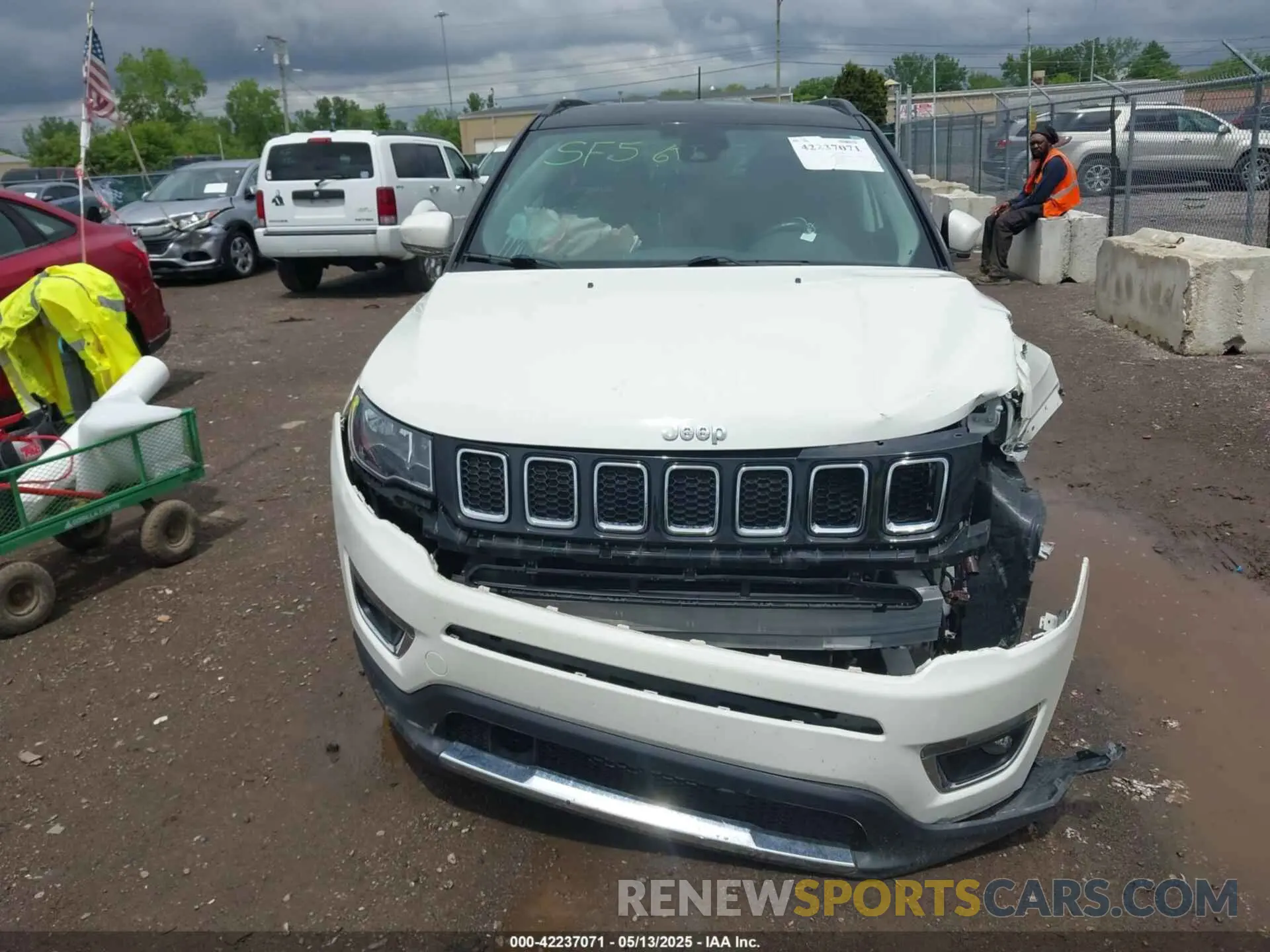 13 fotografías del automóvil dañado 3C4NJDCB6MT503676 JEEP COMPASS 2021