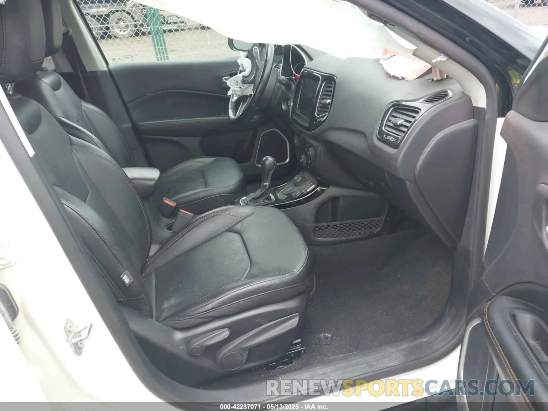 5 fotografías del automóvil dañado 3C4NJDCB6MT503676 JEEP COMPASS 2021