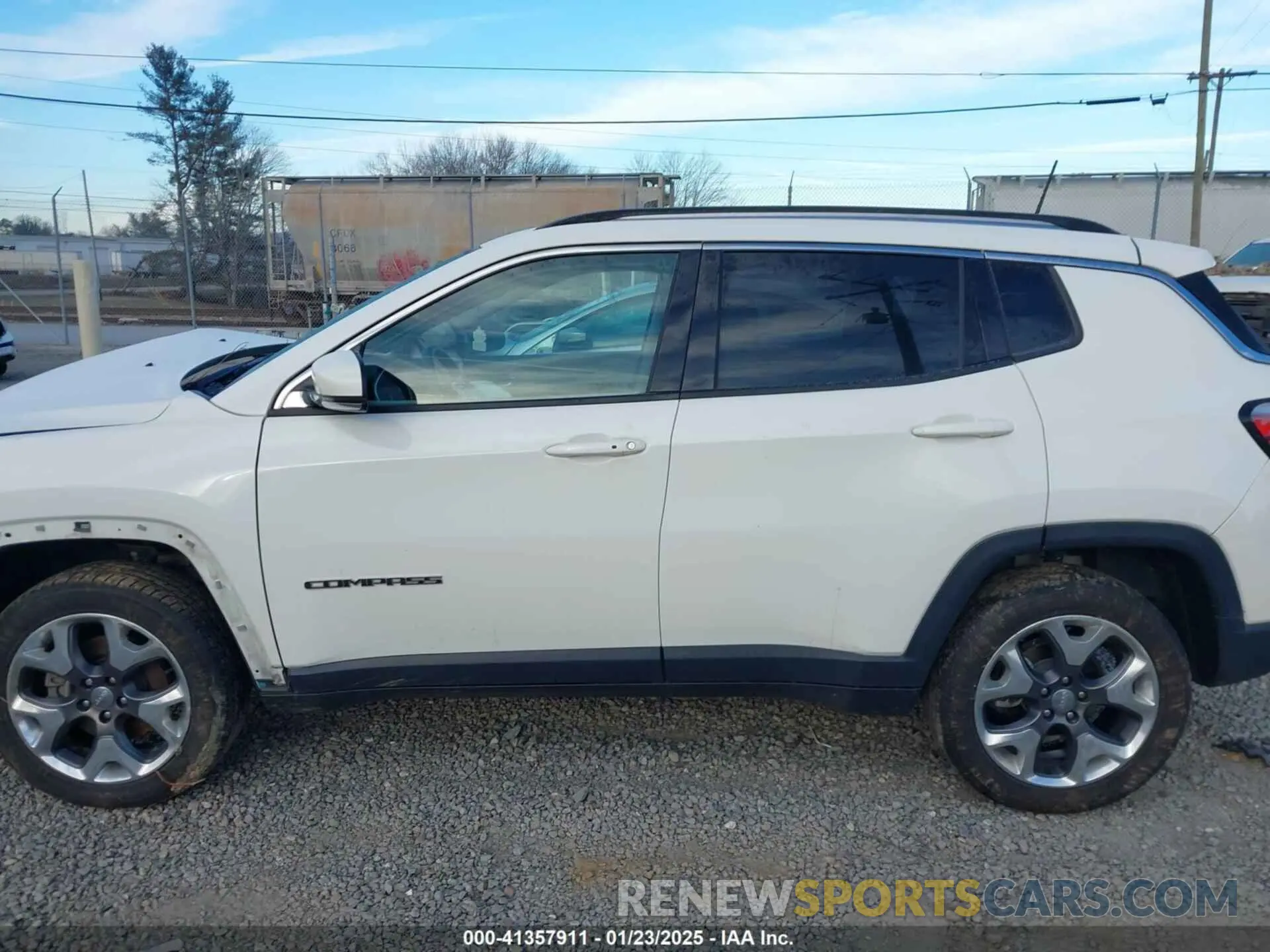 14 fotografías del automóvil dañado 3C4NJDCB6MT519733 JEEP COMPASS 2021