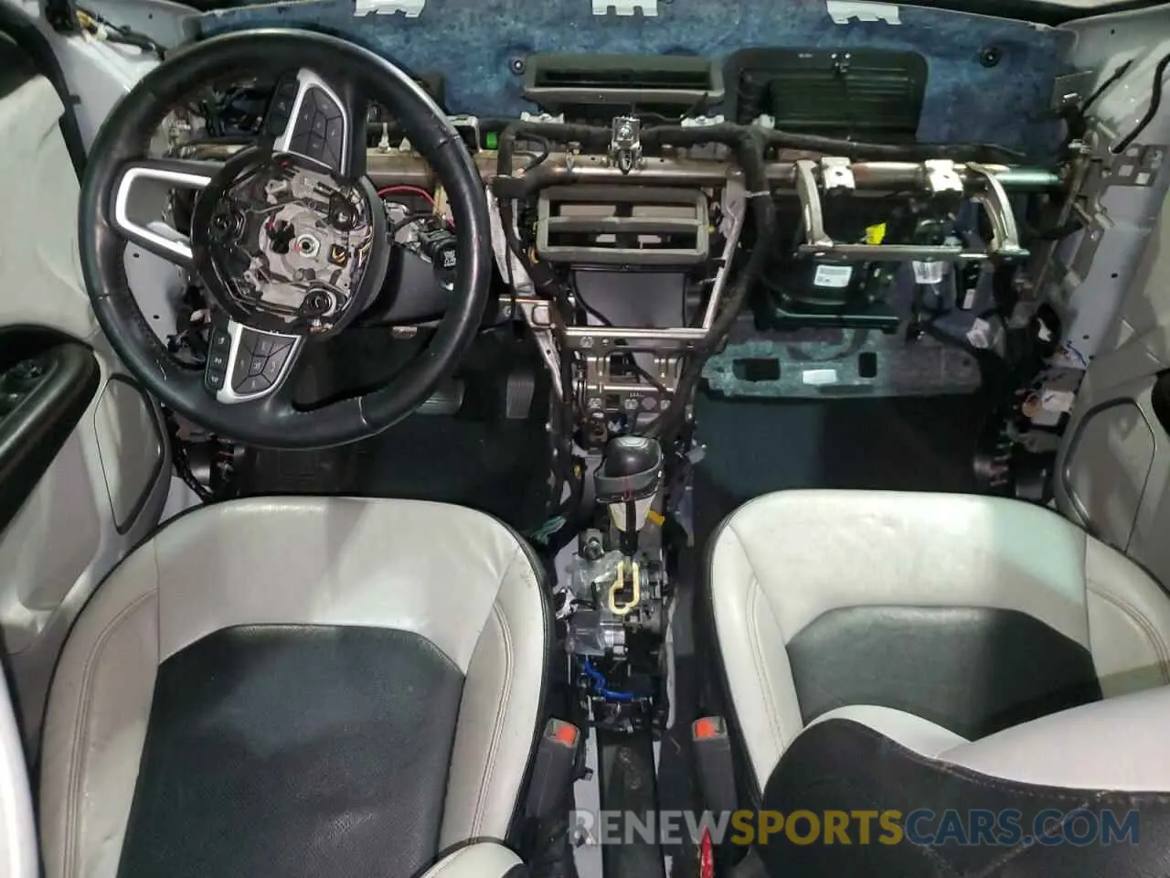 8 fotografías del automóvil dañado 3C4NJDCB6MT568172 JEEP COMPASS 2021