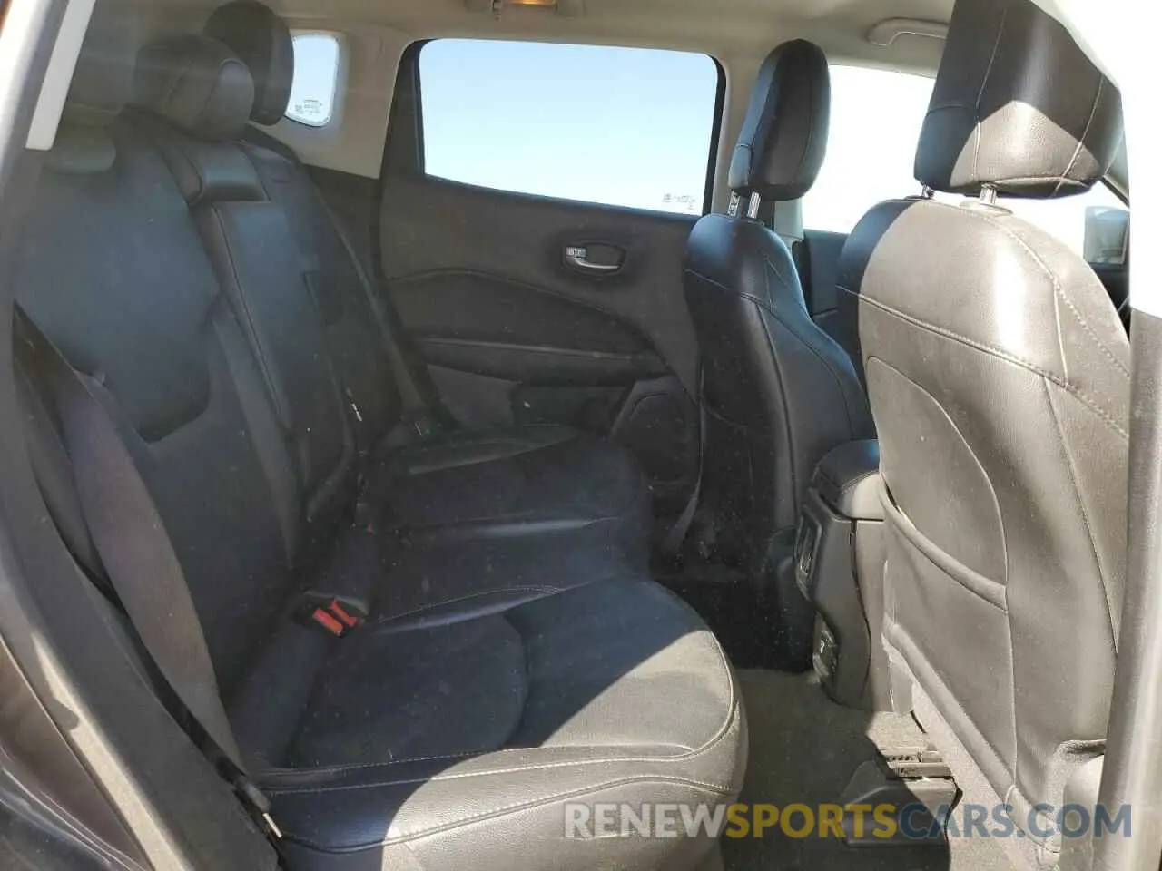 10 fotografías del automóvil dañado 3C4NJDCB6MT604376 JEEP COMPASS 2021