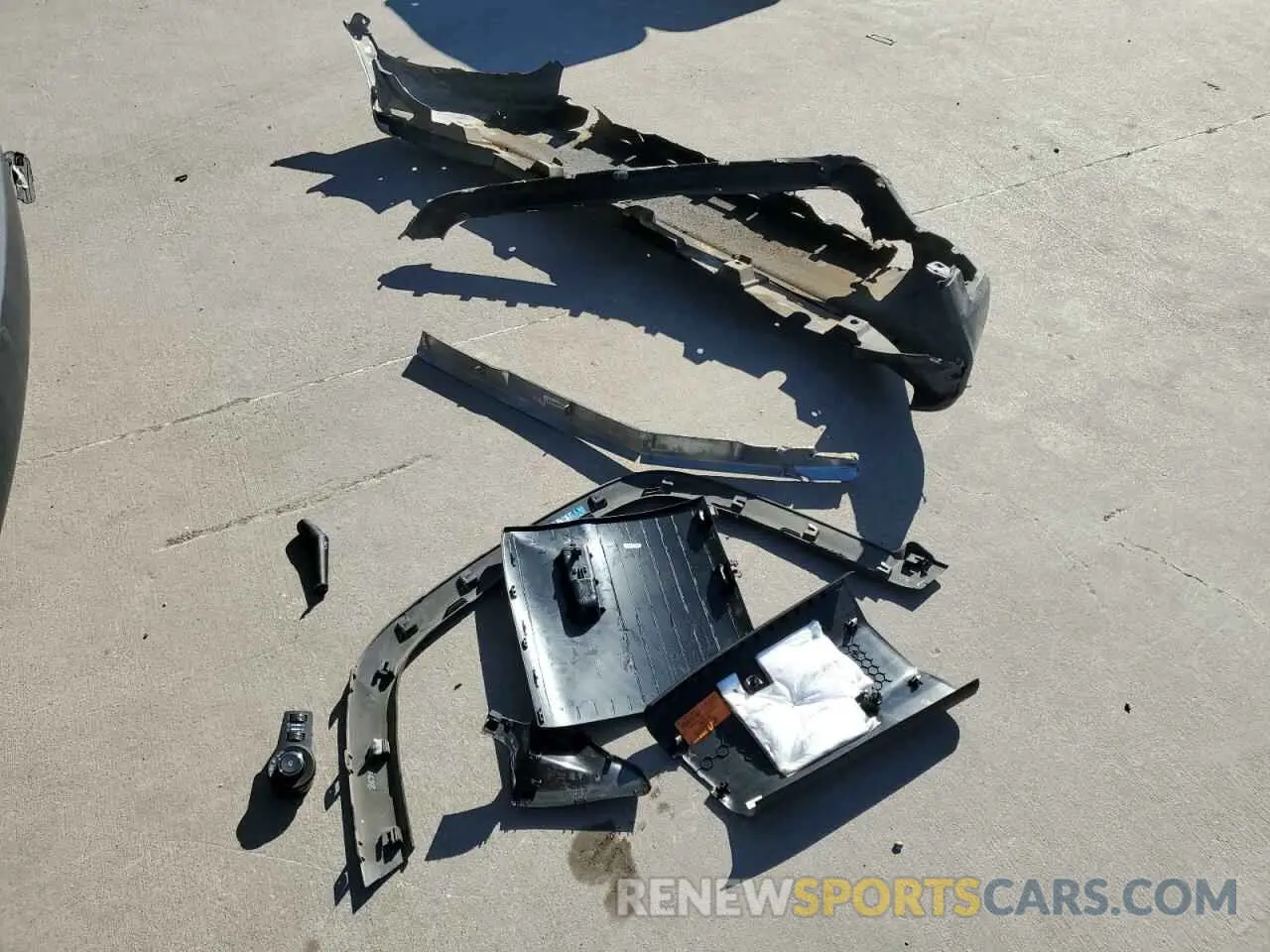 14 fotografías del automóvil dañado 3C4NJDCB6MT604376 JEEP COMPASS 2021