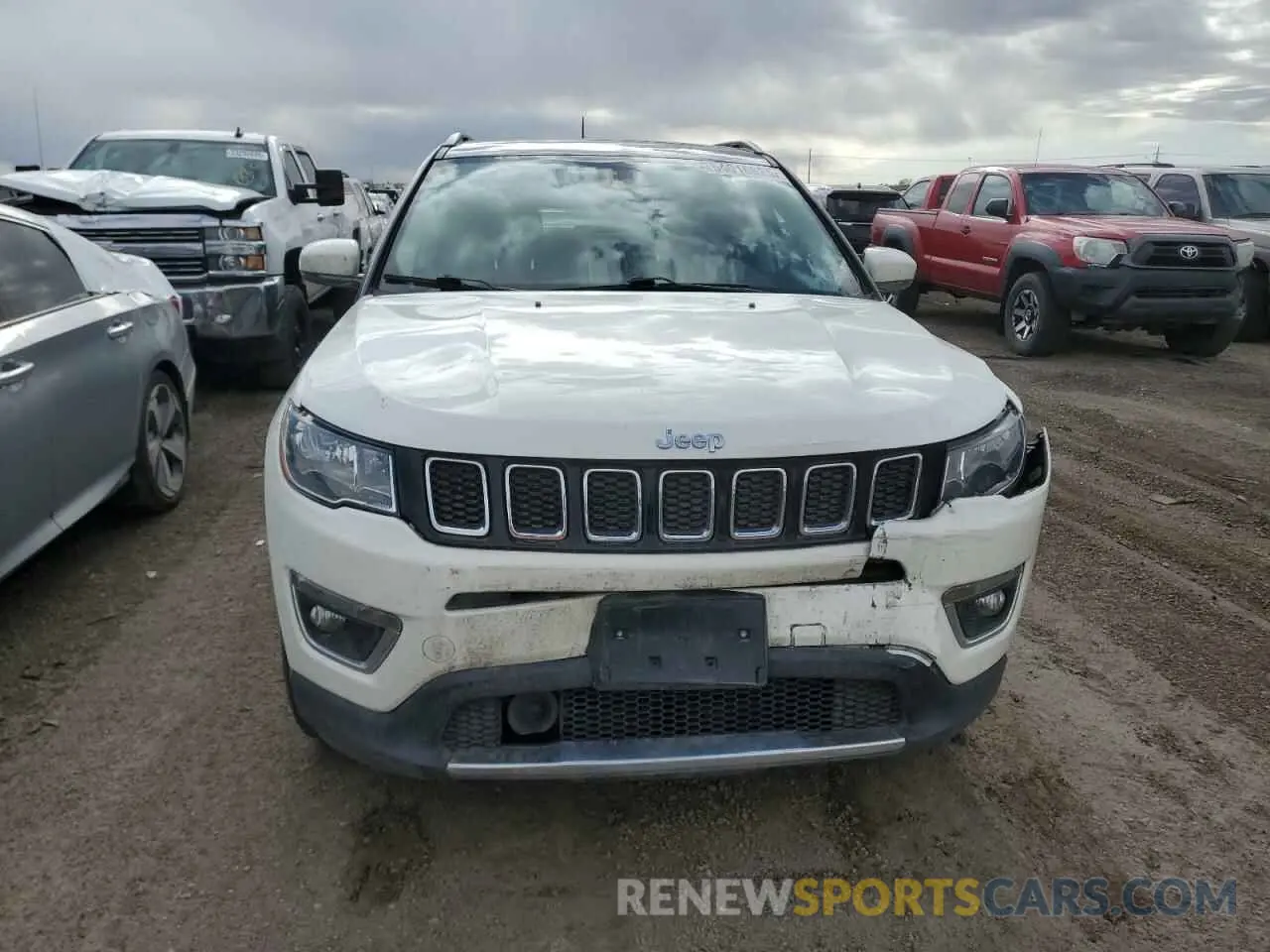 5 fotografías del automóvil dañado 3C4NJDCBXMT506130 JEEP COMPASS 2021