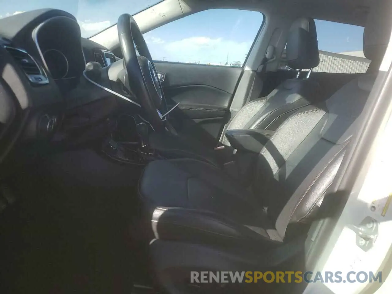 7 fotografías del automóvil dañado 3C4NJDCBXMT506130 JEEP COMPASS 2021