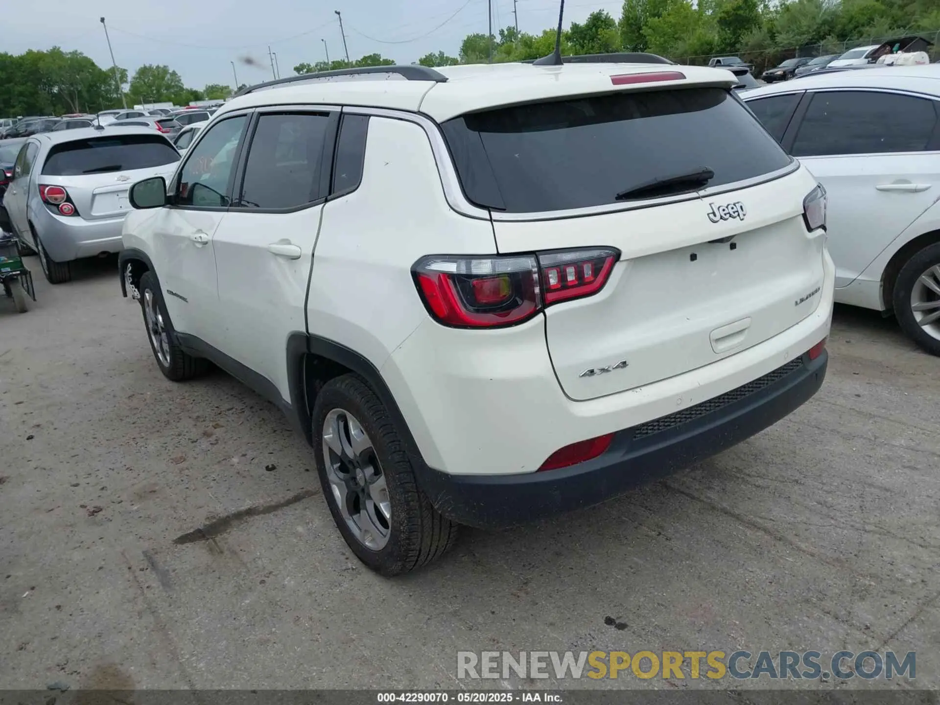 3 fotografías del automóvil dañado 3C4NJDCBXMT515300 JEEP COMPASS 2021