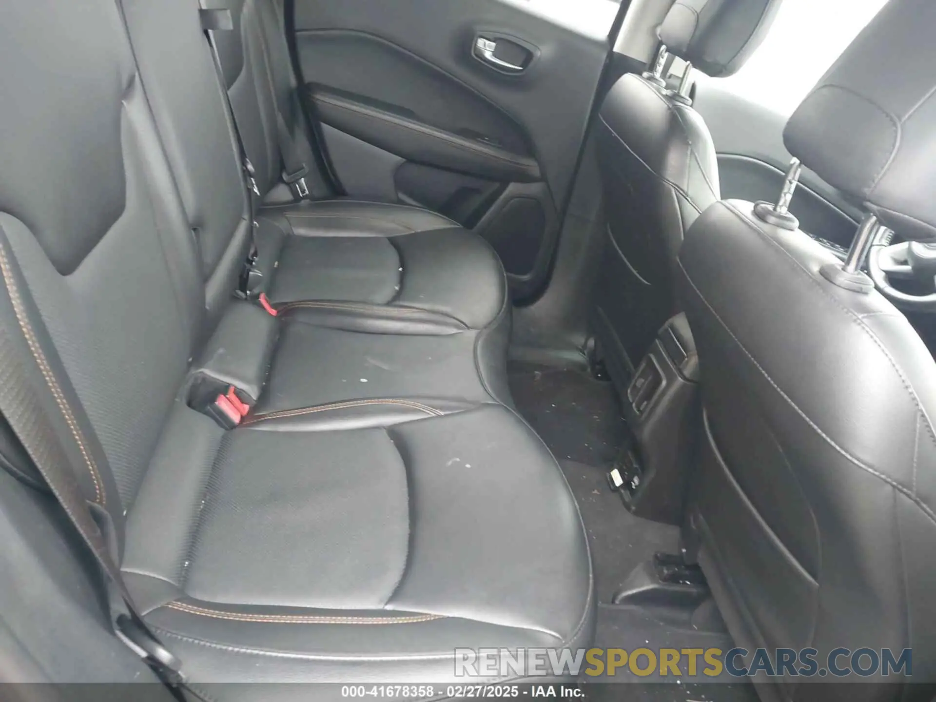8 fotografías del automóvil dañado 3C4NJDCBXMT533649 JEEP COMPASS 2021