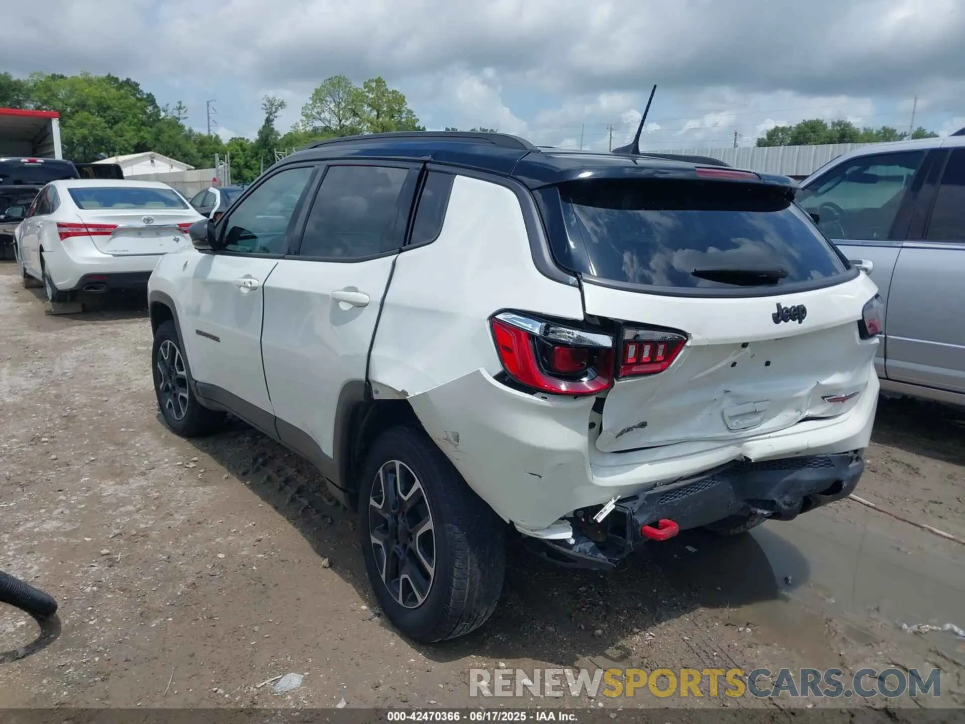 3 fotografías del automóvil dañado 3C4NJDDB1MT571866 JEEP COMPASS 2021
