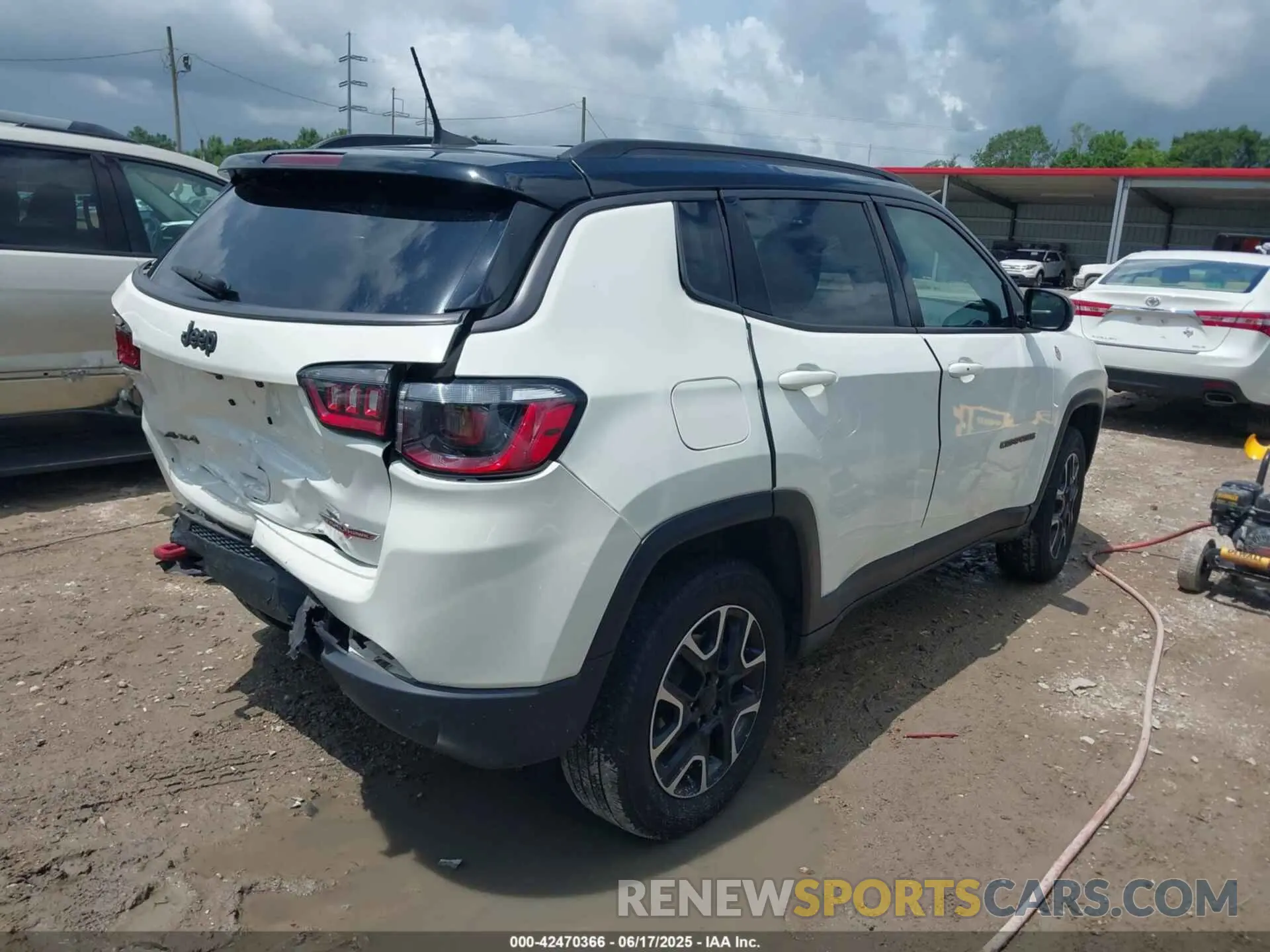 4 fotografías del automóvil dañado 3C4NJDDB1MT571866 JEEP COMPASS 2021