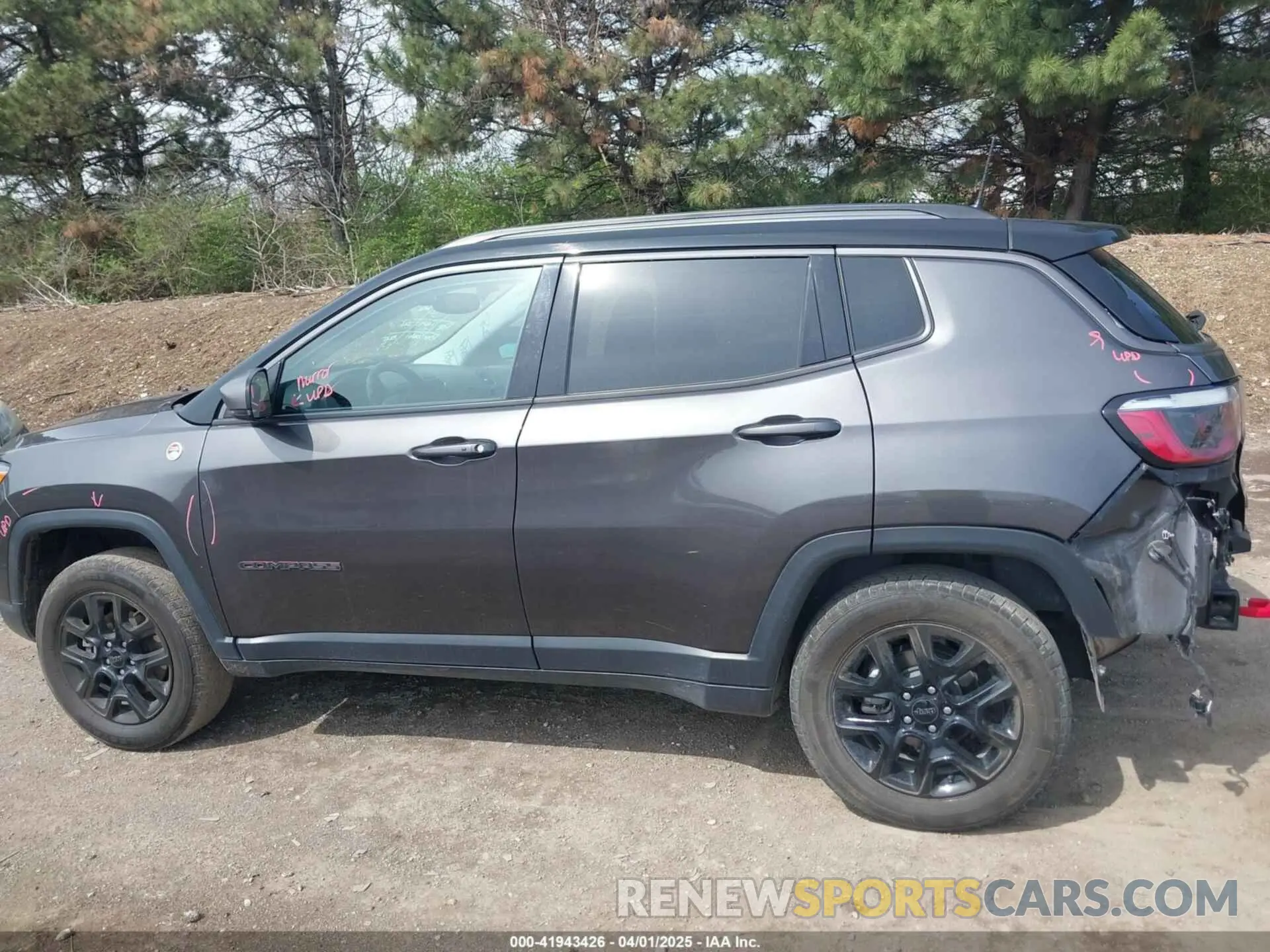 14 fotografías del automóvil dañado 3C4NJDDB3MT529263 JEEP COMPASS 2021