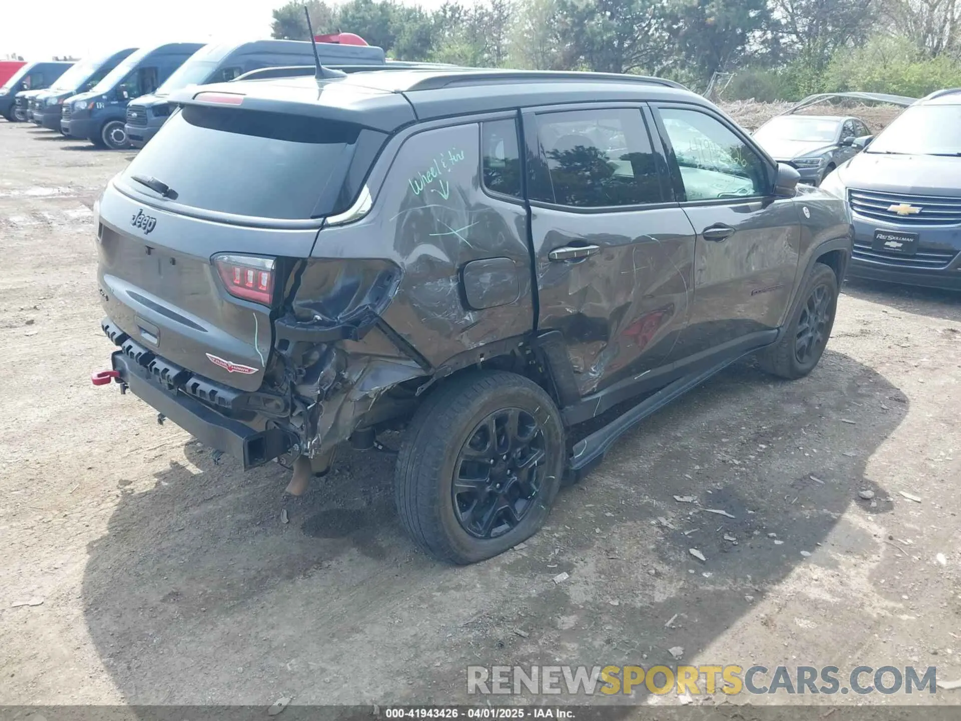 4 fotografías del automóvil dañado 3C4NJDDB3MT529263 JEEP COMPASS 2021