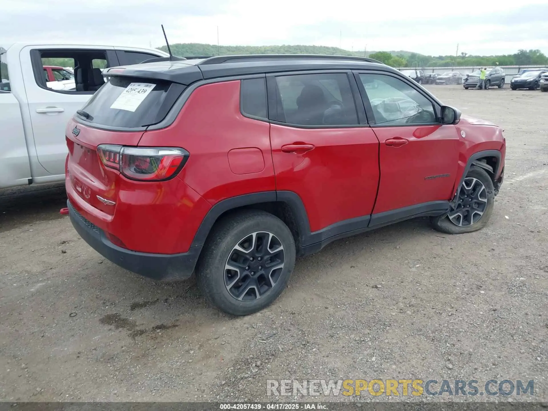 4 fotografías del automóvil dañado 3C4NJDDB6MT574374 JEEP COMPASS 2021
