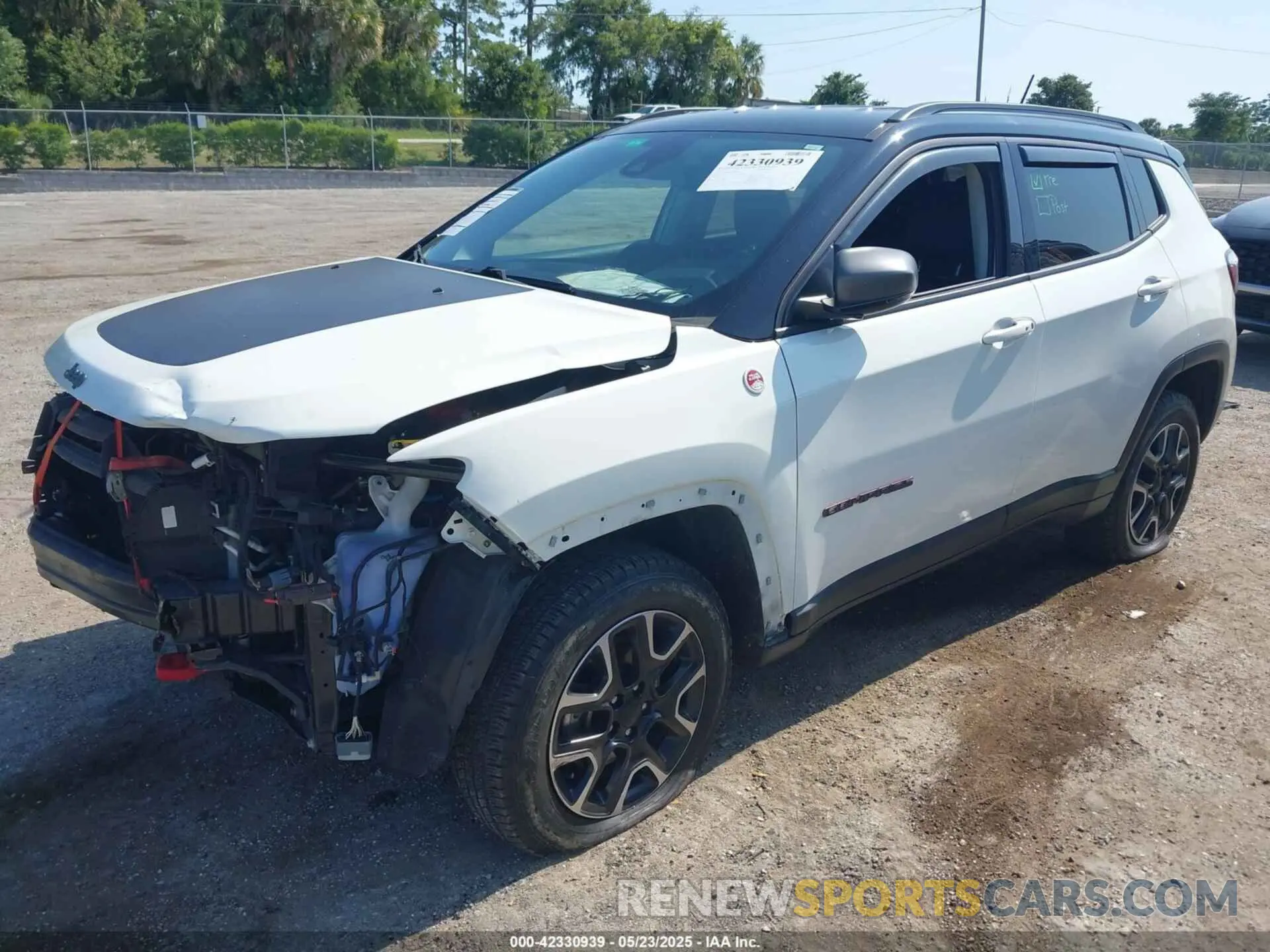 2 fotografías del automóvil dañado 3C4NJDDB7MT564467 JEEP COMPASS 2021