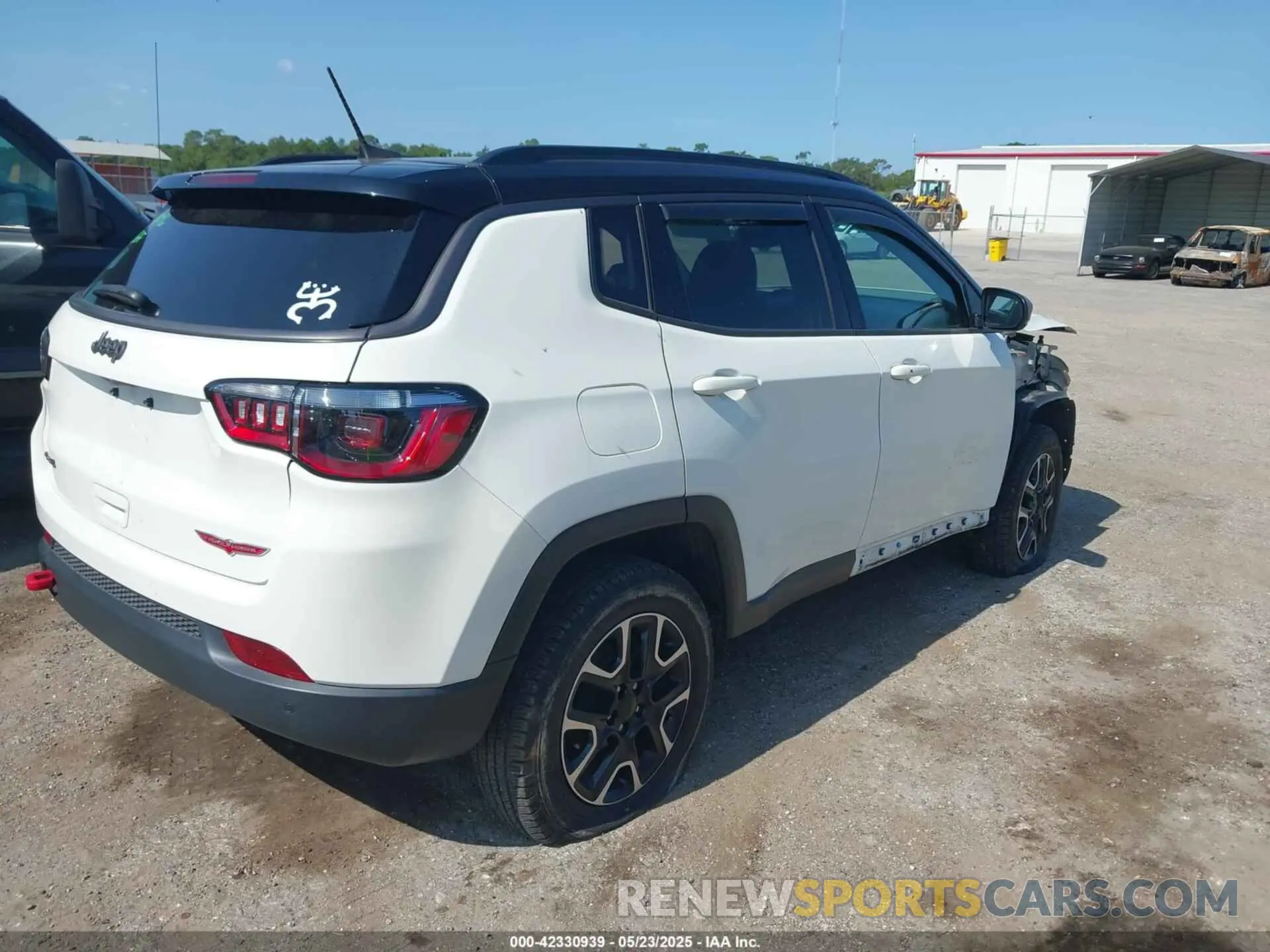 4 fotografías del automóvil dañado 3C4NJDDB7MT564467 JEEP COMPASS 2021